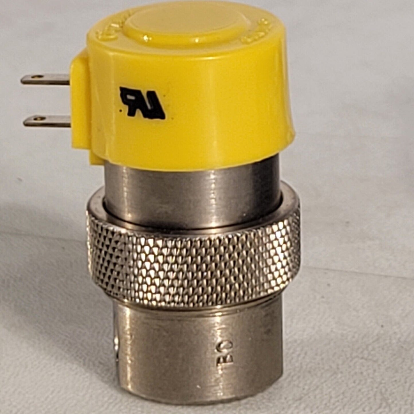 Clippard ET-2-24 VDC 2-Way Control Valve Solenoid 24vdc ETO-2 ET-2 ET-2-24V