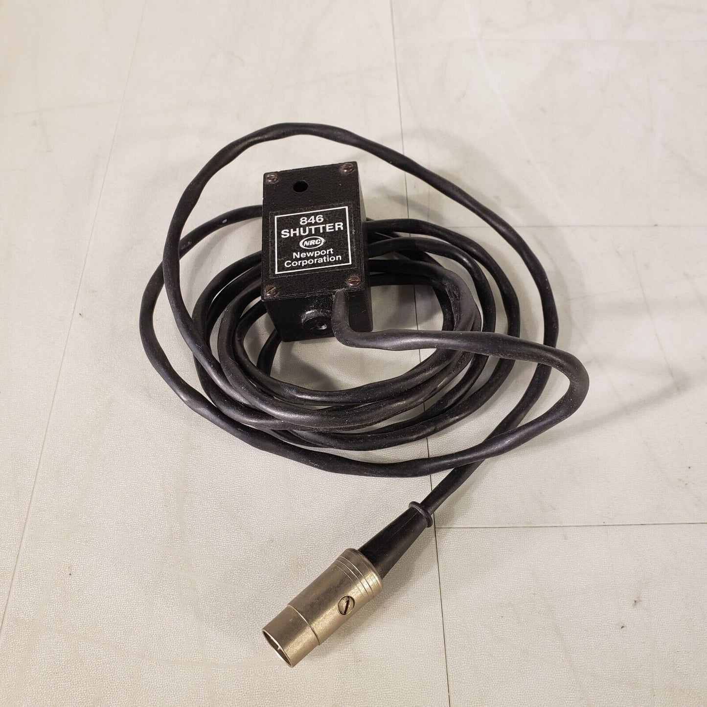 Newport 846 Laser Beam Safety Shutter XLR Connector
