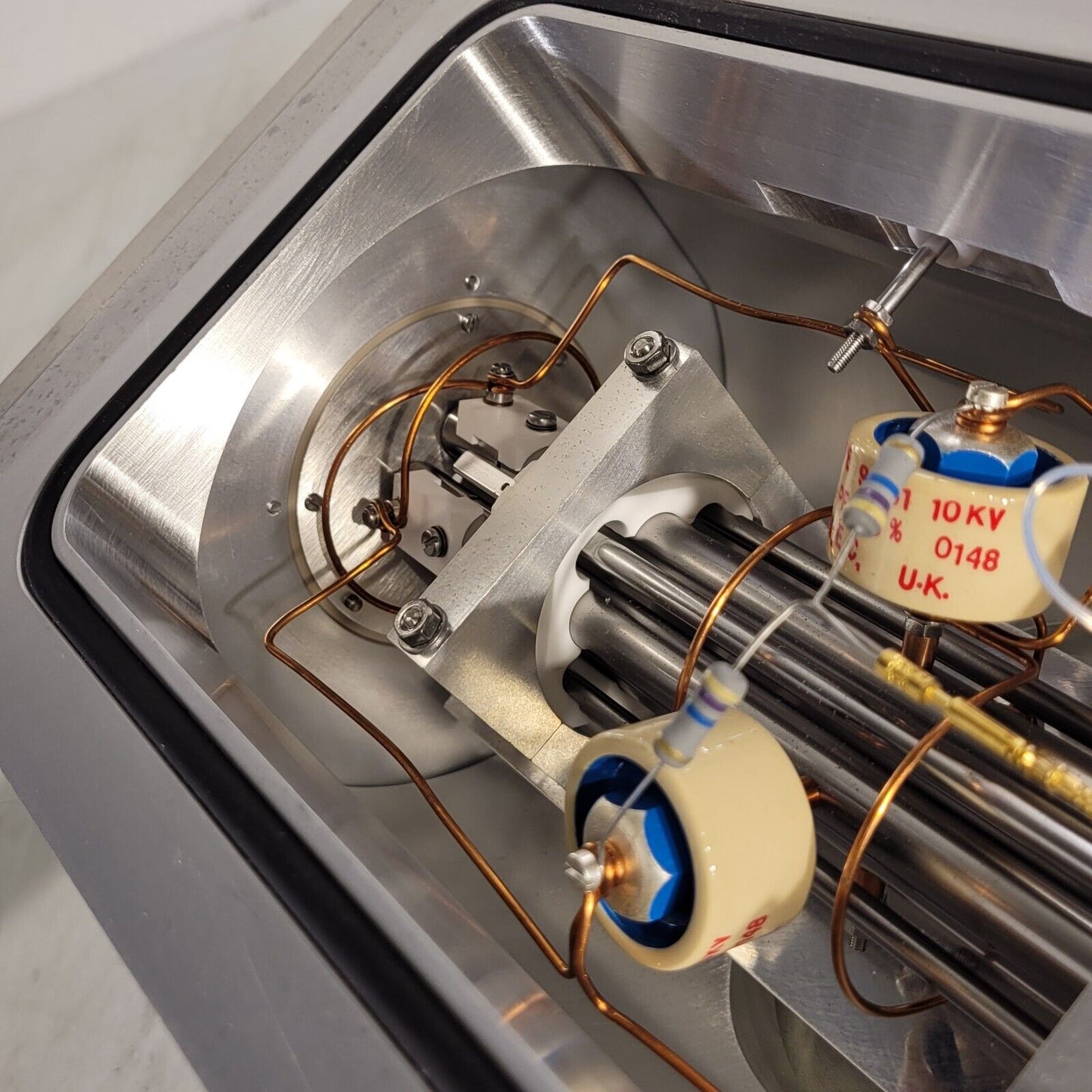 Main Vacuum Chamber From Micromass Q-TOF-ULTIMA Mass Spectrometer w/ Quadrupole