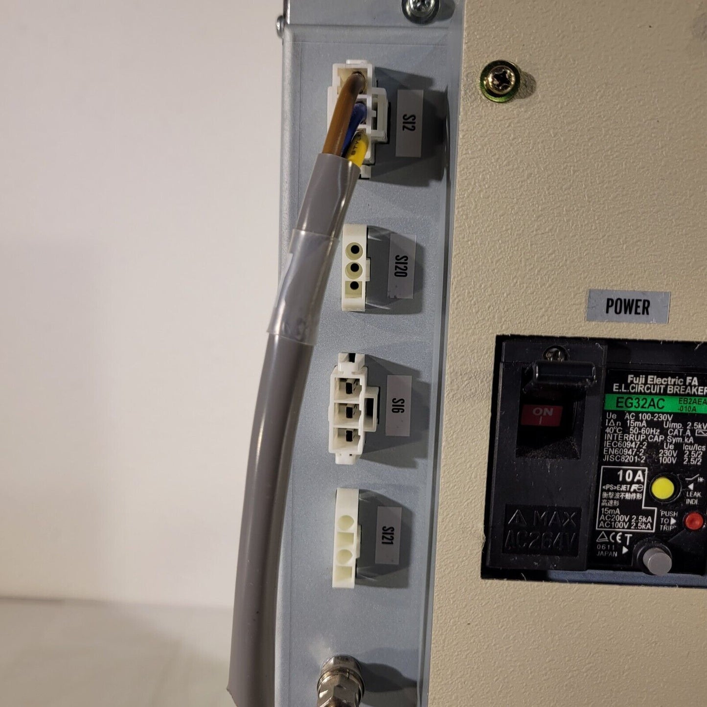 Jeol Power Supply Breaker Box SIP BAKE PB AP003940-00 From Jeol SM67010BU