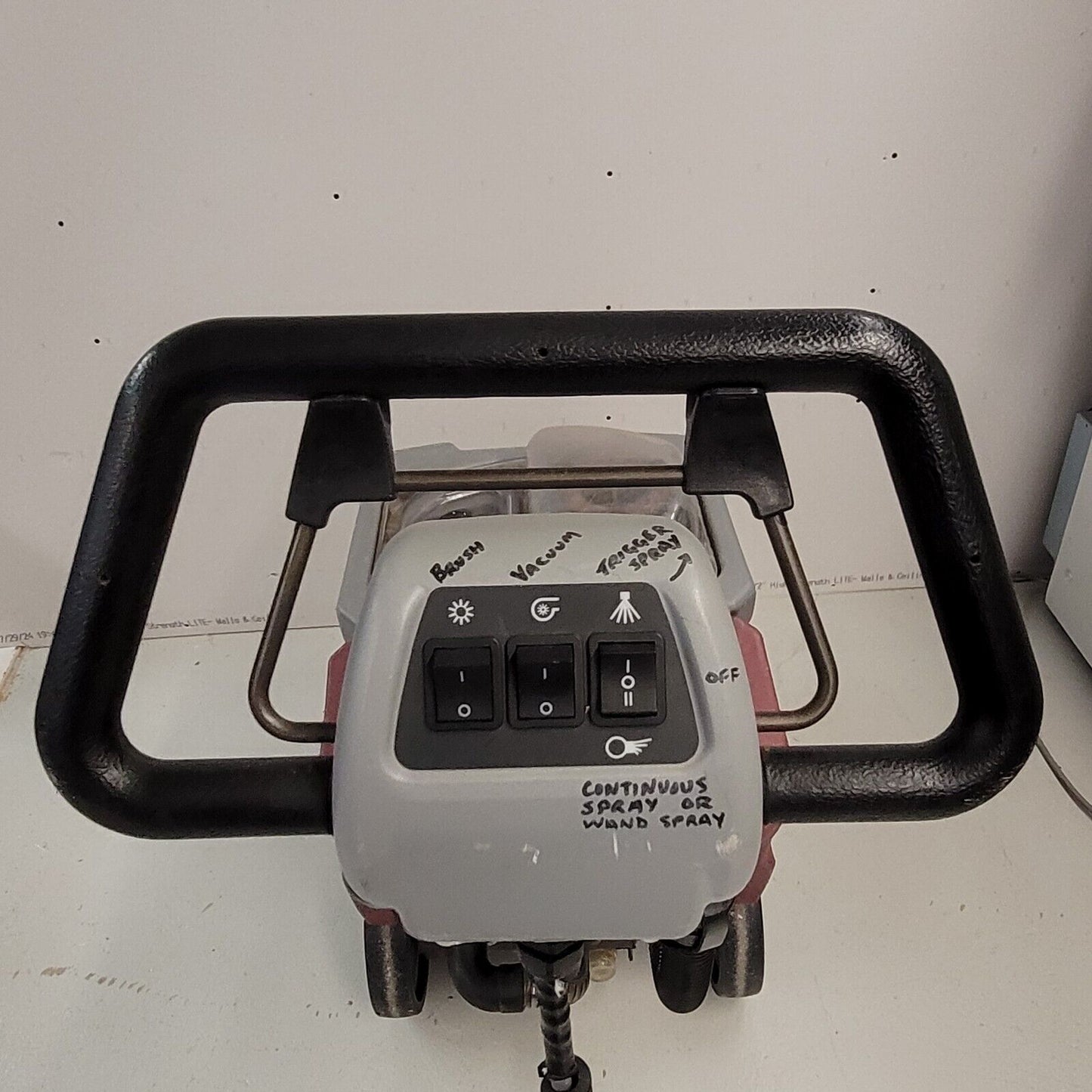 Minuteman X17 Carpet Cleaner Pro-Grade Eco Extractor Missing Spray Knob X17115