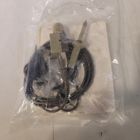 Tek Tektronix P6106 O-scope Probe And Accessories 10x 250MHz 10M Ohm 11.2pF