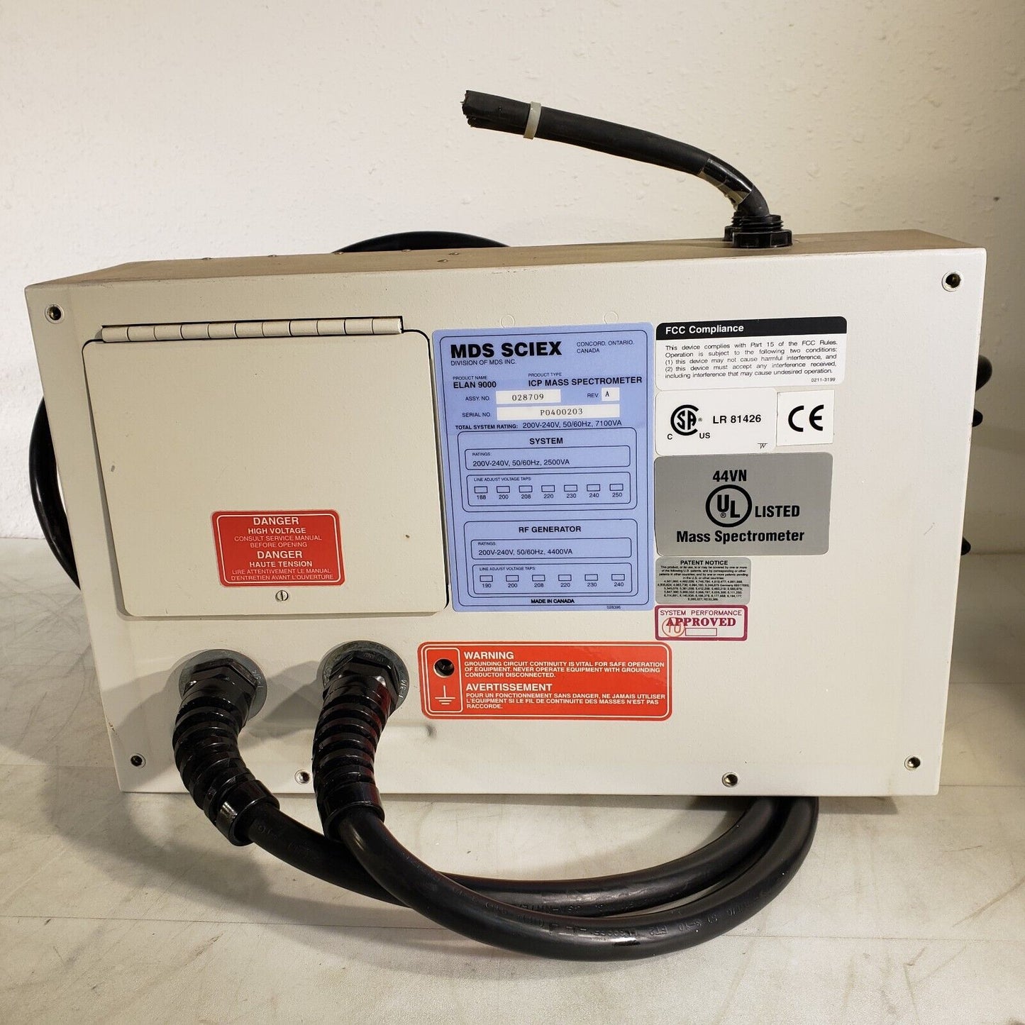 MDS SCIEX Elan 9000 PDU Power Dist Breaker Box 028709 From ICP Mass Spectrometer