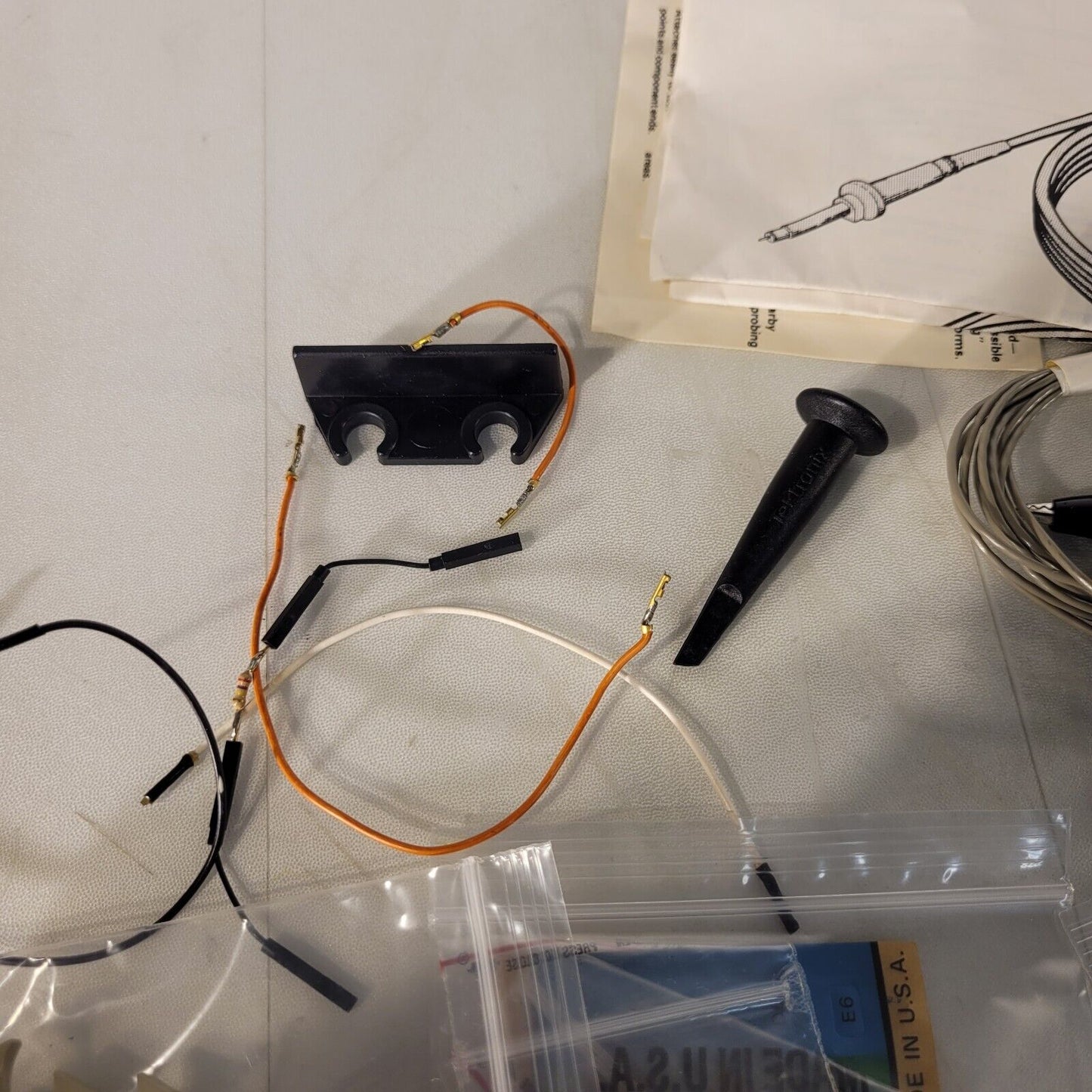 Lot of HP Hewlett Packard and Tek Tektronics Probe Tips, Wires, And Grabbers