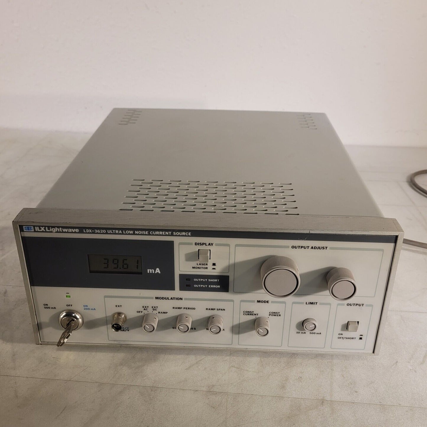 ILX Lightwave LDX-3620 Digital Ultra Low Noise Current Source Unit TESTED WORKS