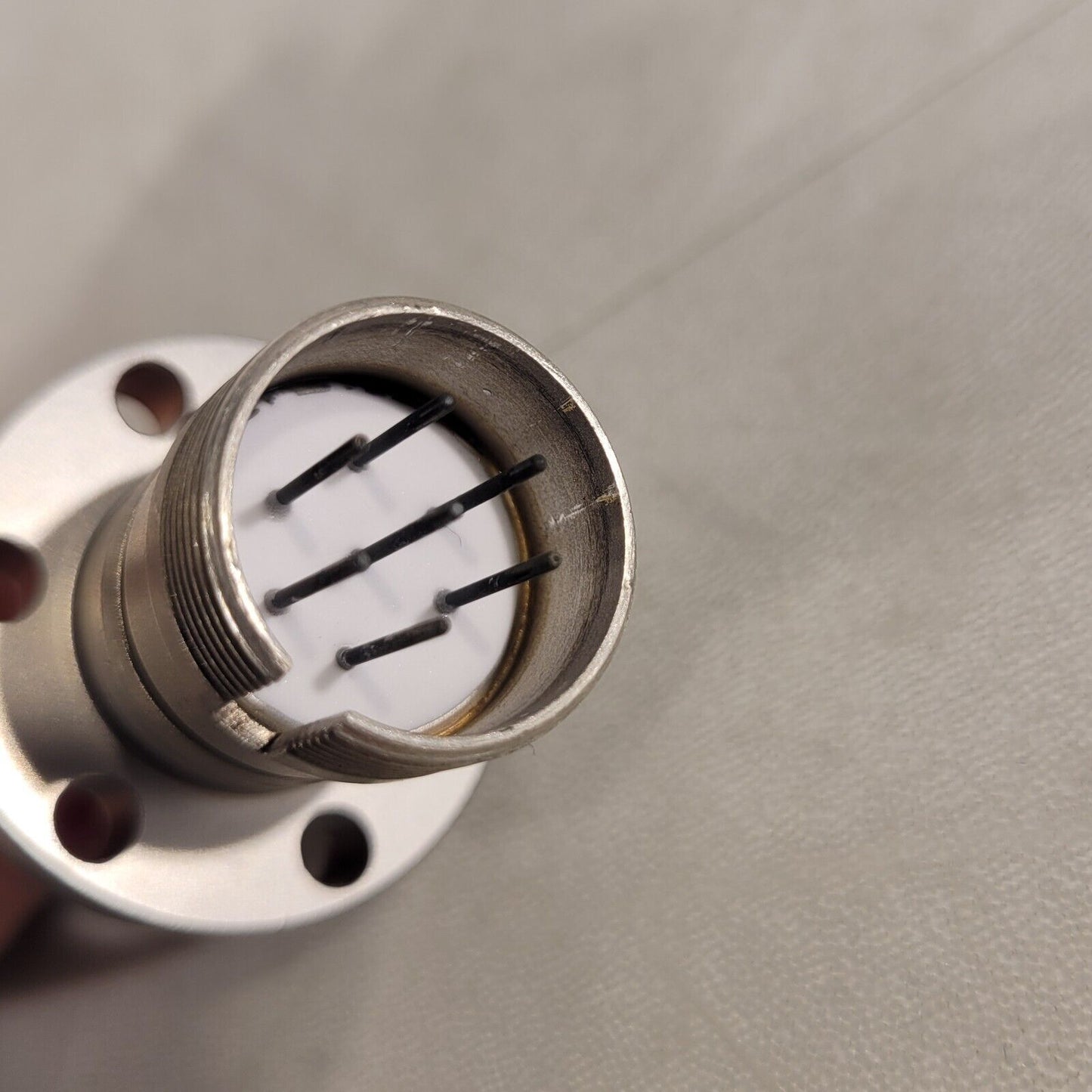 1.33" CF DN16CF Conflat Electrical Feedthrough 7 Pin UHV Ultra High Vacuum