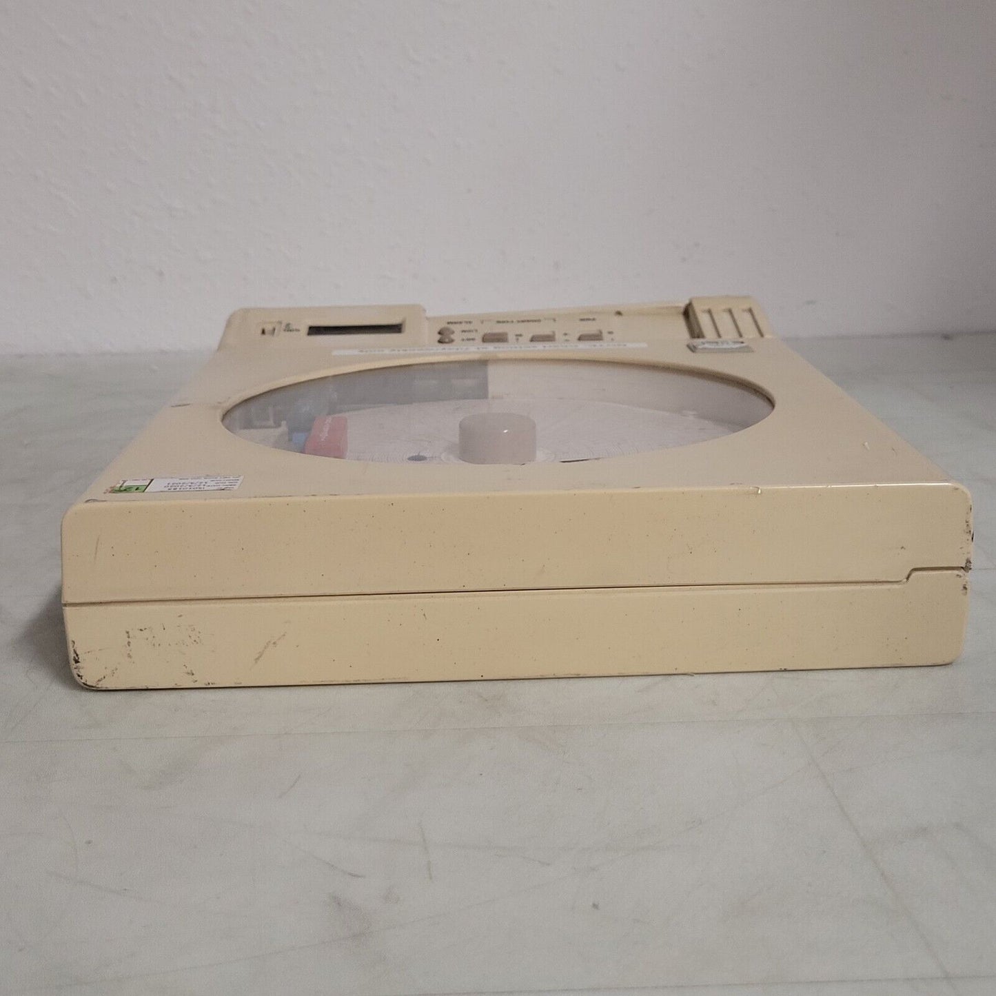 White Box Omega CT485-AL Temperature And Humidity Chart Recorder