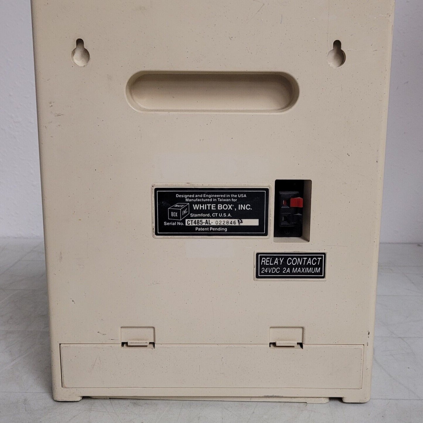 White Box Omega CT485-AL Temperature And Humidity Chart Recorder