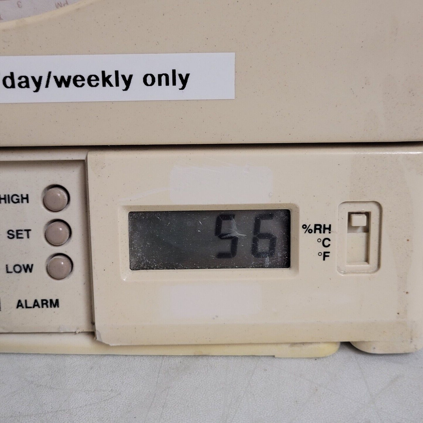 White Box Omega CT485-AL Temperature And Humidity Chart Recorder