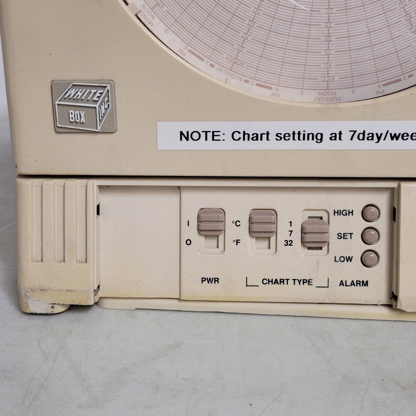 White Box Omega CT485-AL Temperature And Humidity Chart Recorder