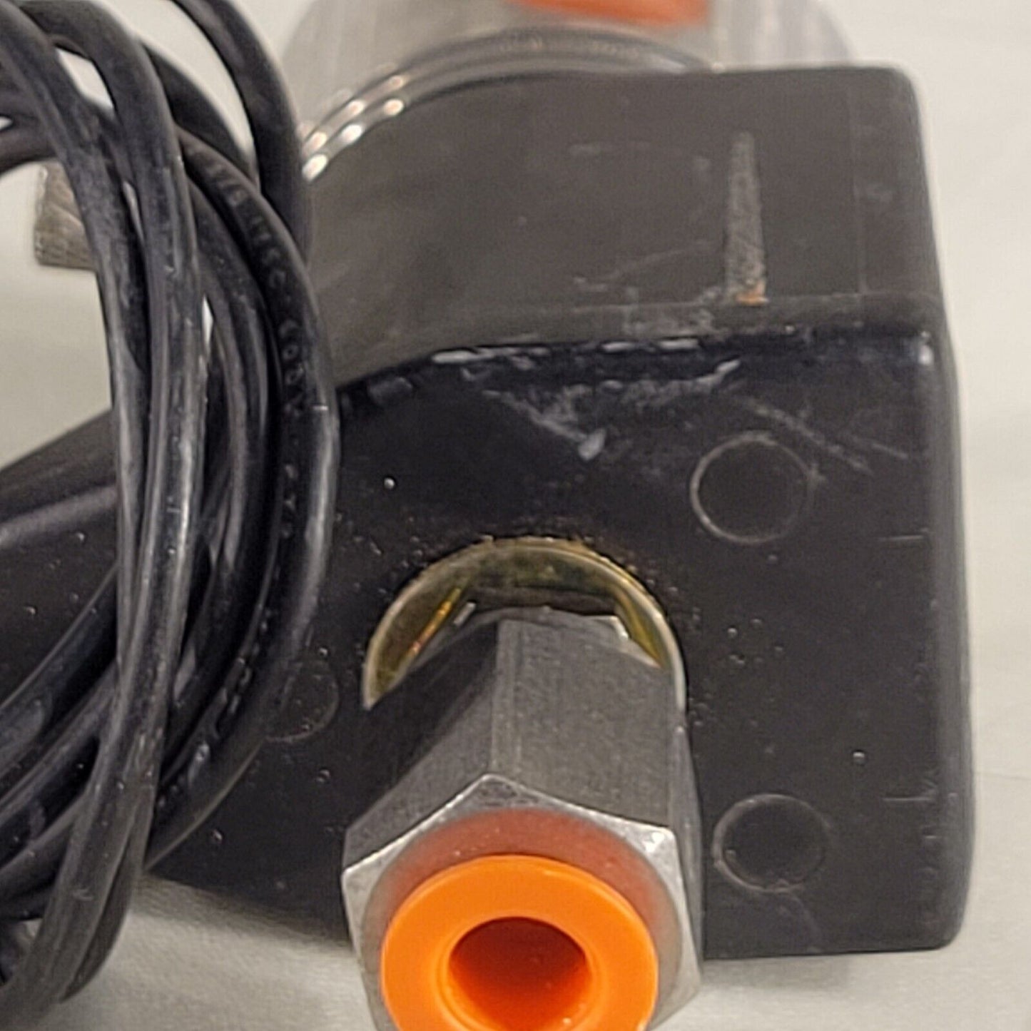 Honeywell 71395SN1GVM5 Solenoid Valve 3-way NC 1/8" 1/16" 120VAC 150PSI
