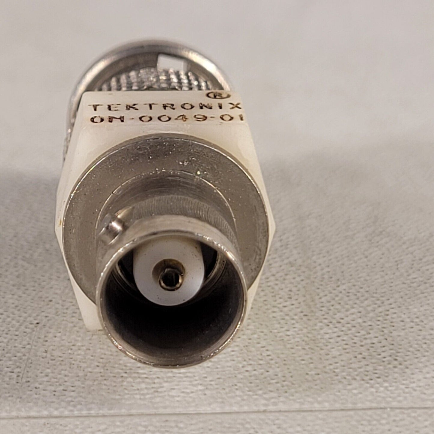 Tektronix  011-0049-01 50 Ohm 2 Watt BNC Feedthrough Termination