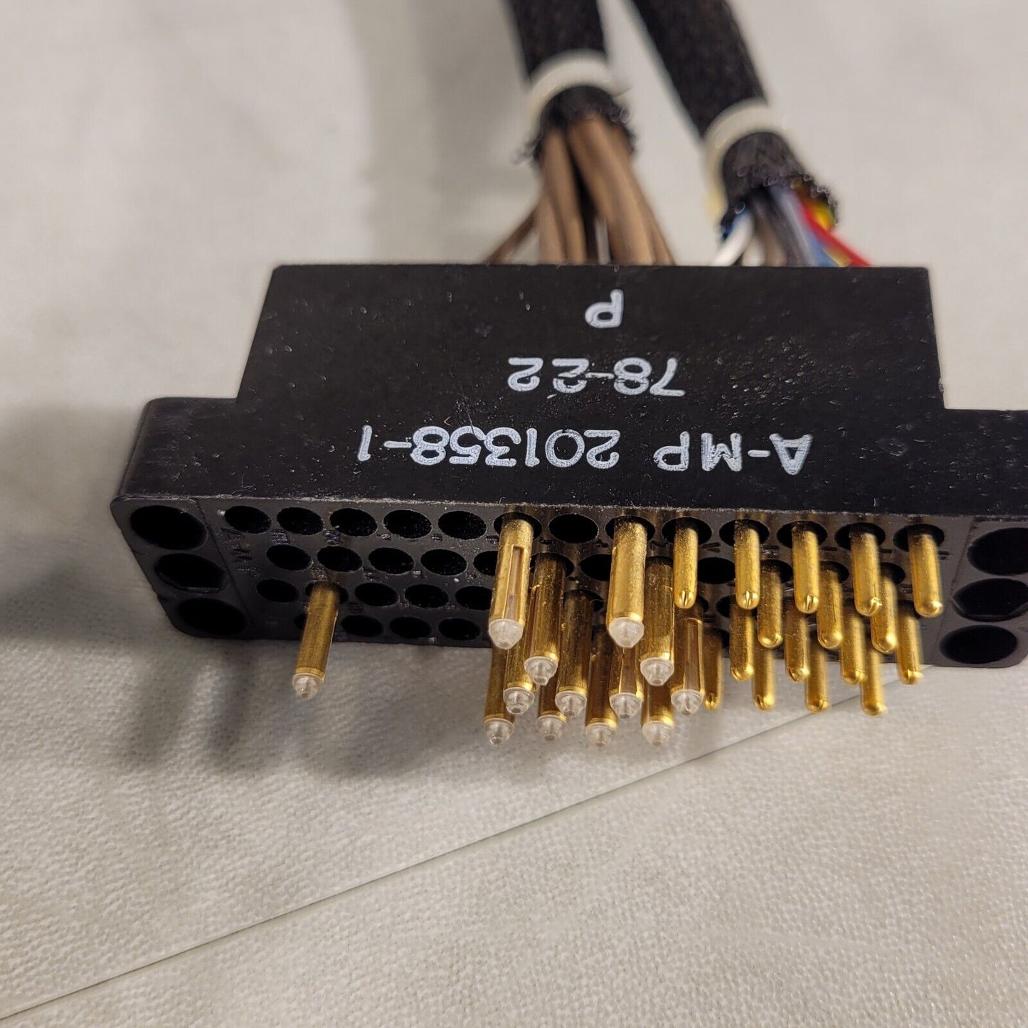 A-MP 201358-1 78-22 P Cable 1.5ft Length 29-Pin Gold Coated Connectors