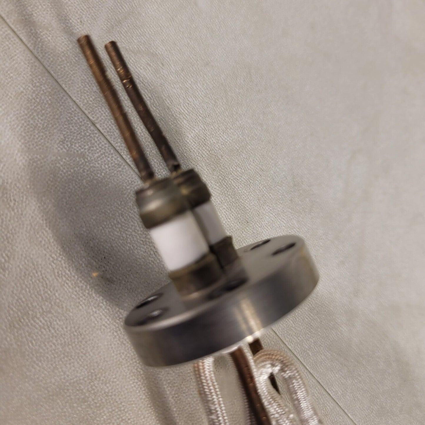 1.33" CF Conflat DN16CF Feedthrough 2-Pin High Vacuum High Voltage Stainless