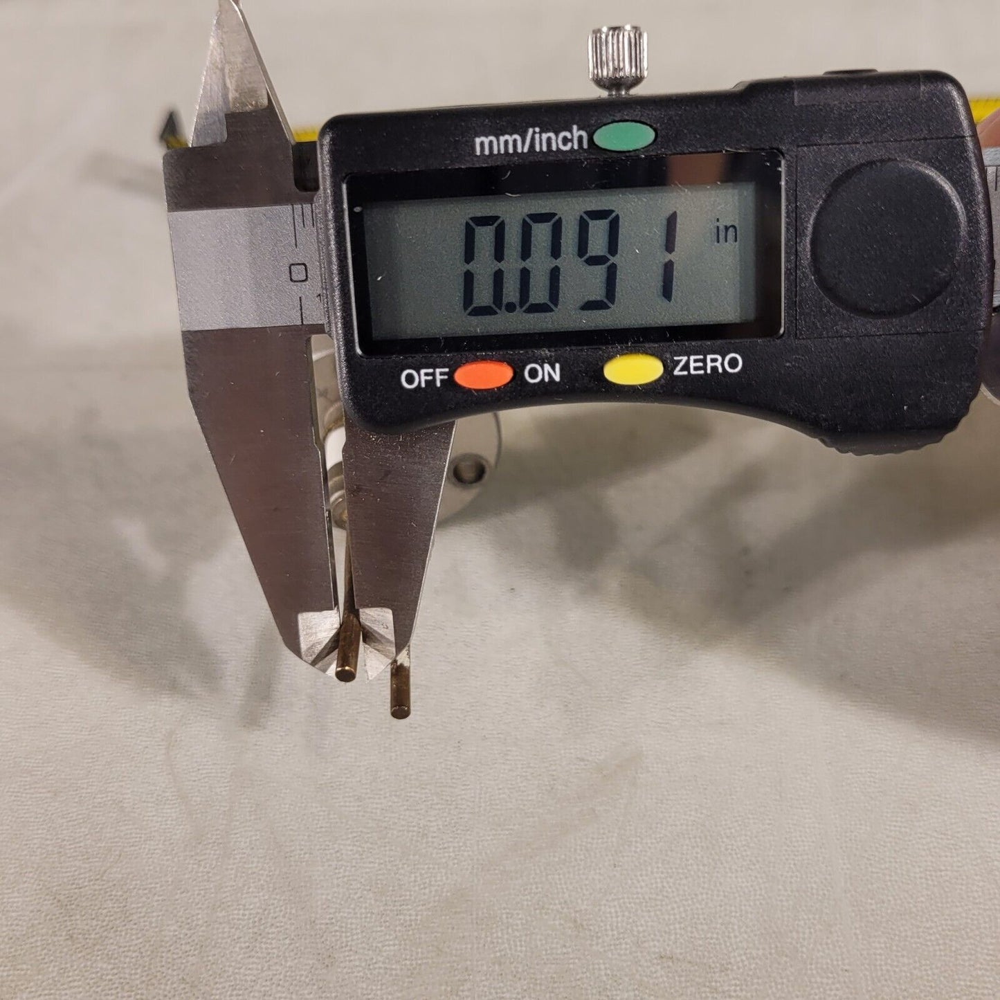 1.33" CF Conflat DN16CF Feedthrough 2-Pin High Vacuum High Voltage Stainless