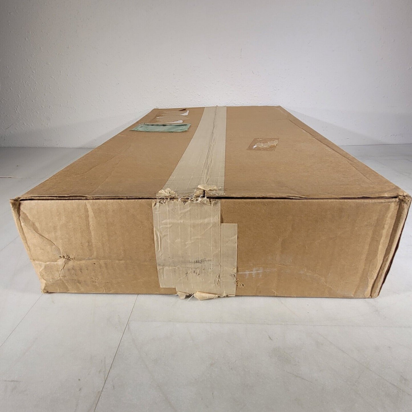 Chief FCA812 Fusion Lower Component Shelf XL Displays New