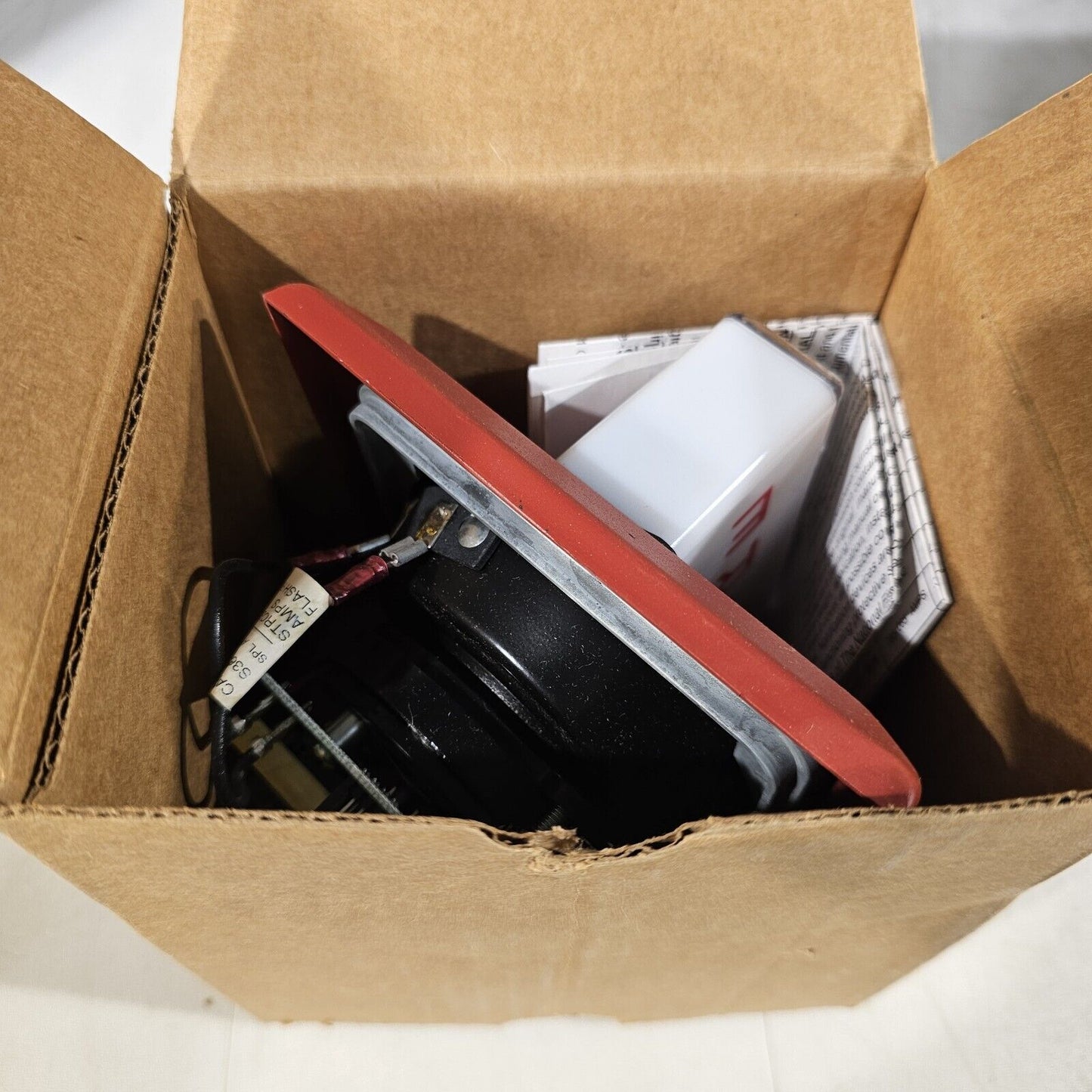 Faraday FOS 2606L-W-14-70V Flush Speaker Strobe Candela Red Fire Alarm NOS 2606