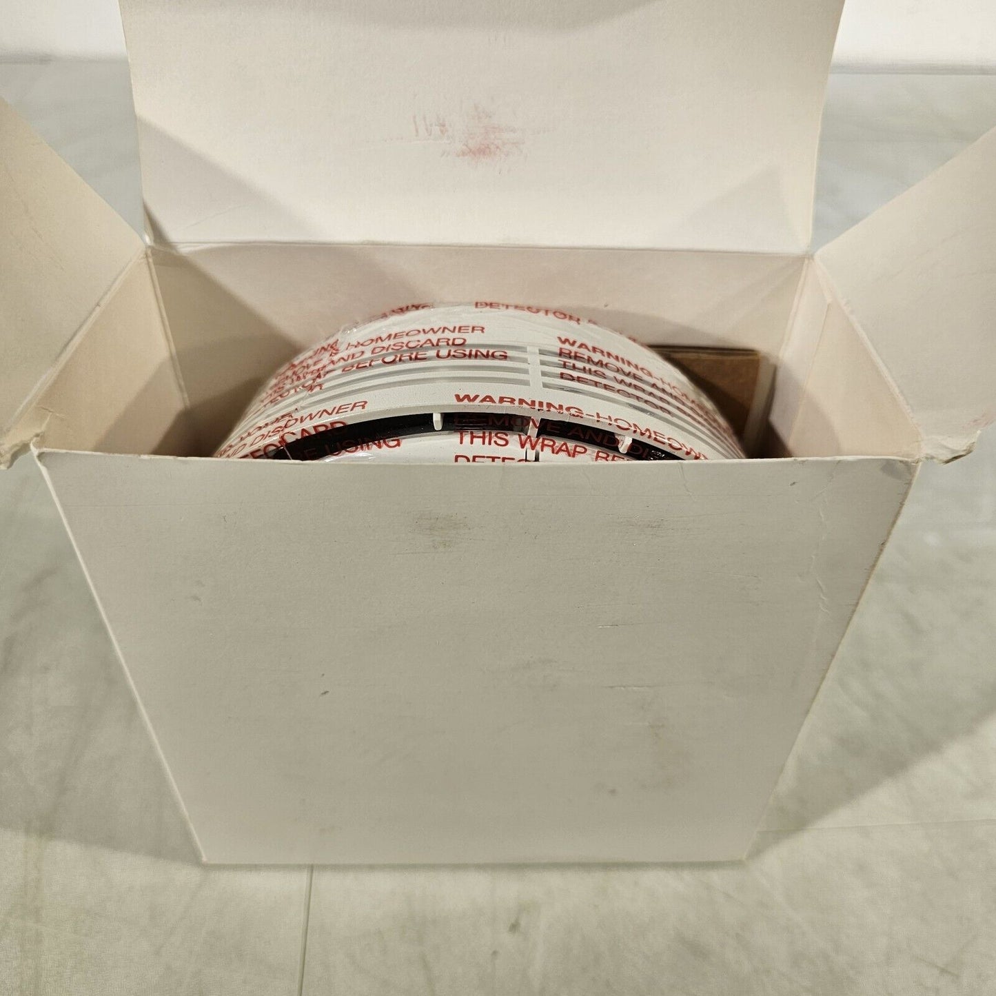 Gentex 907-1113-002 7100F Photoelectric Smoke Detector With Piezo 120VAC Fire