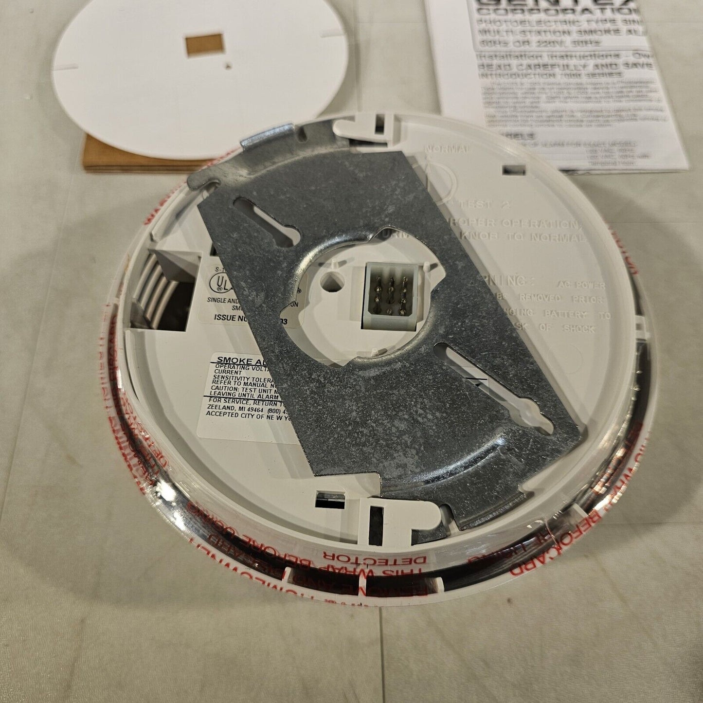 Gentex 907-1113-002 7100F Photoelectric Smoke Detector With Piezo 120VAC Fire