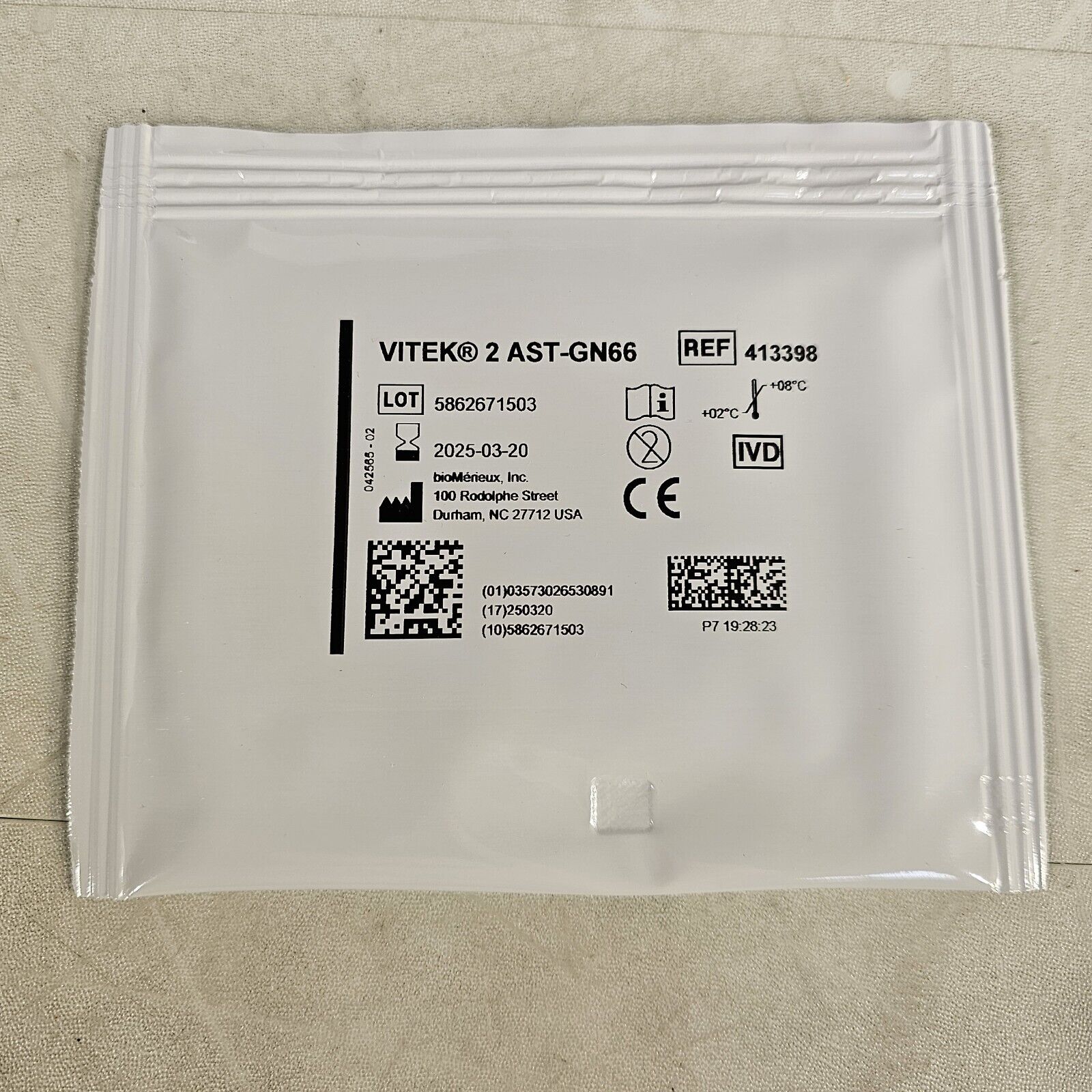 BioMerieux Vitek 2 AST-GN66 Test Kit Reagent Card 413398 - 1 Card – Lab ...