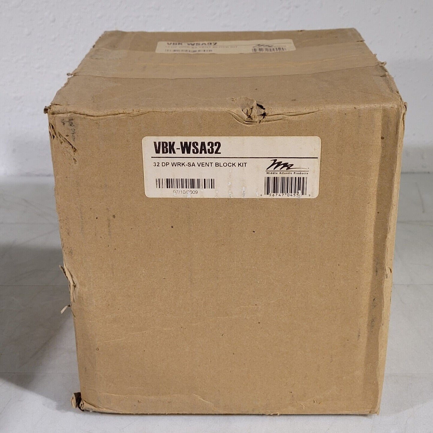 Middle Atlantic Products VBK-WSA32 Vent Blocker Kit for 32.0" Deep Stand Alone