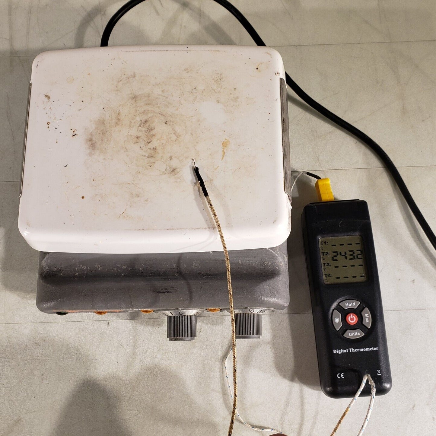 Corning PC-420 Stirrer And Hotplate Magnetic Burner Adjustable Heat And Speed