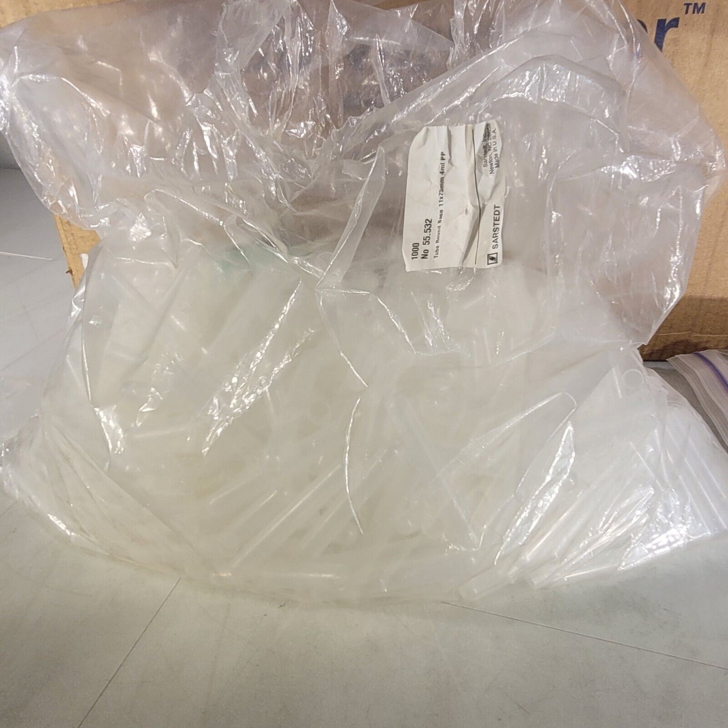 Sarstedt 55.532 Tubes 11×75mm 4ml PP w/ Approx. 400 Lids, Approx. 1000 Tubes