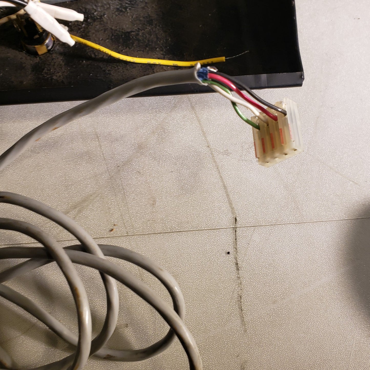 Lowell 8C10 8" Speaker With Cover And Push Button Black