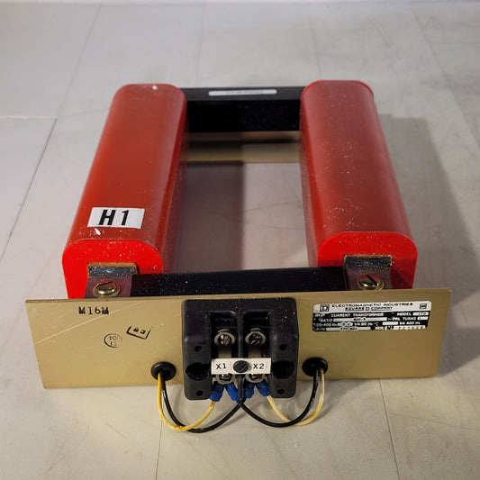 Square D Company 270 Current Transformer Ratio 800:5 25-400Hz 5.0 VA 60Hz