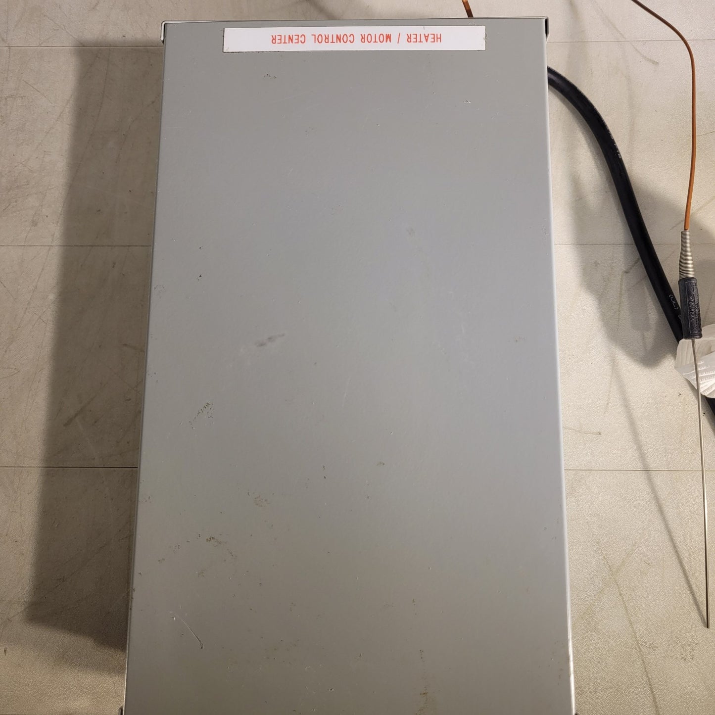 Omega DP462 Temperature Controller Process Box with Probe