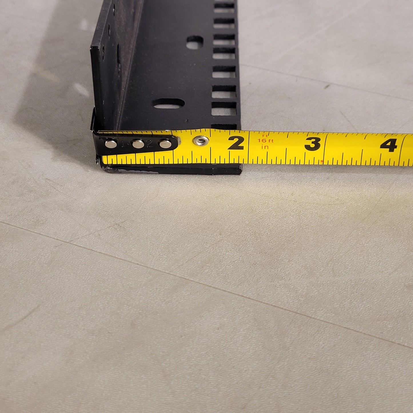 Lowell L212-24 Metal Rack Rails Pair Black Build a Rack Standard 14U