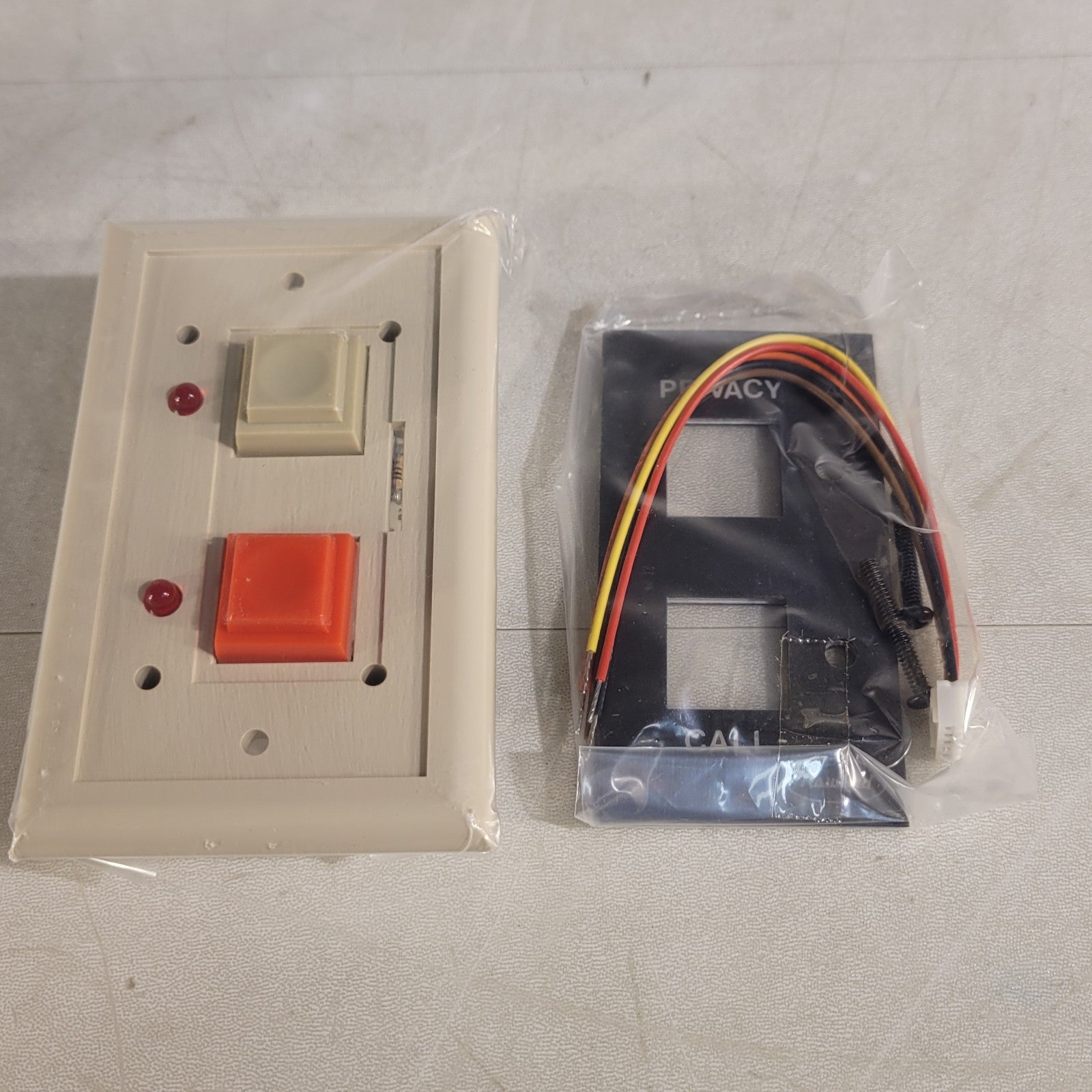 Rauland RS502 Programmable Push Button Call Emergency Privacy Notice B ...