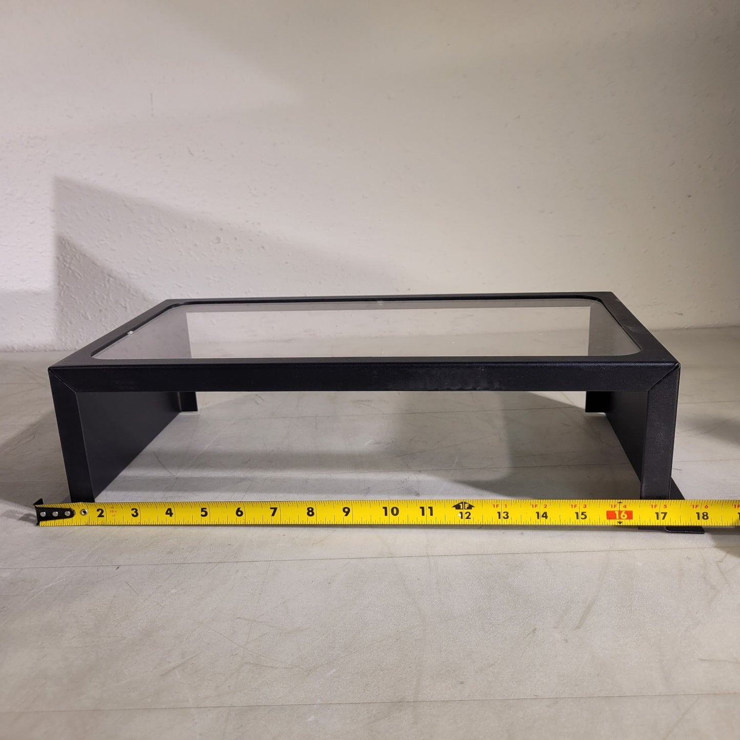 Moutable Viewport Port Metal Box 16-1/2" × 8-1/2" × 4-1/2 Black