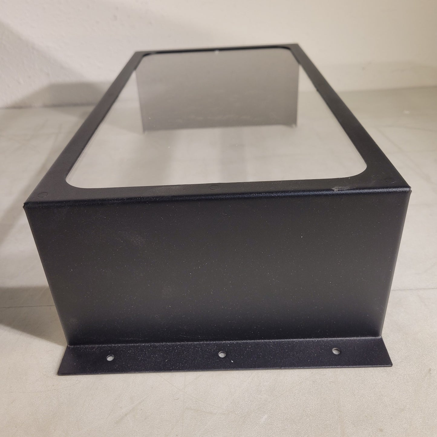 Moutable Viewport Port Metal Box 16-1/2" × 8-1/2" × 4-1/2 Black