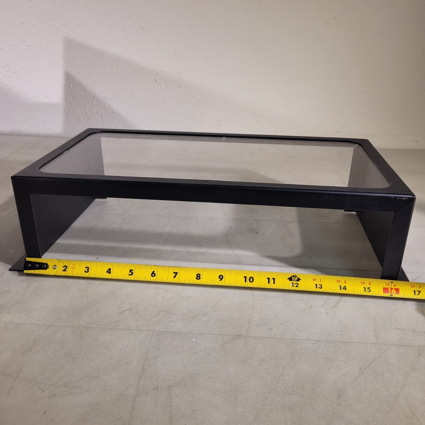 Moutable Viewport Port Metal Box 16-1/2" × 8-1/2" × 4-1/2 Black