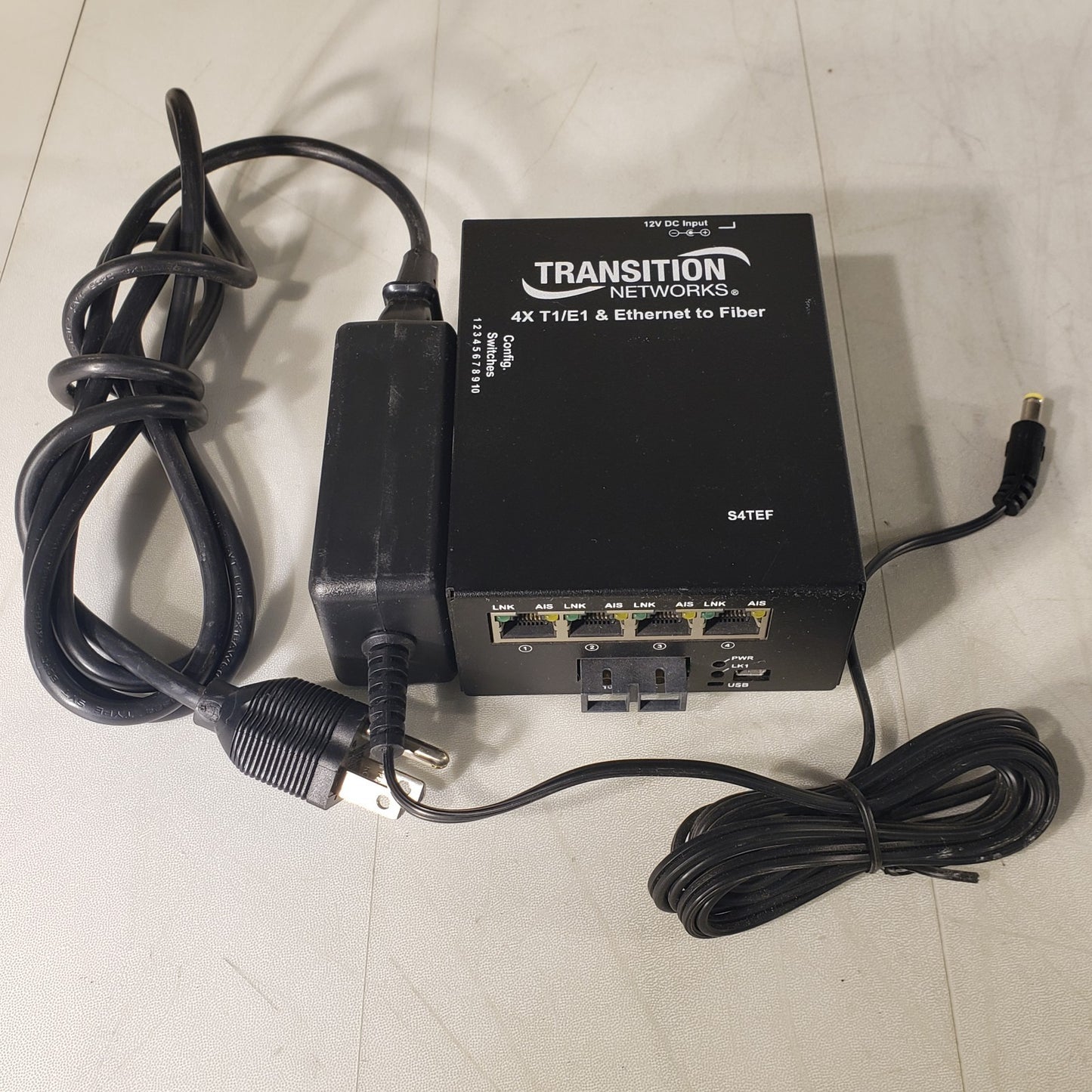 Transiton Neworks S4TEF 4X T1/E1 & Ethernet To Fiber TX 100Base-FX RX