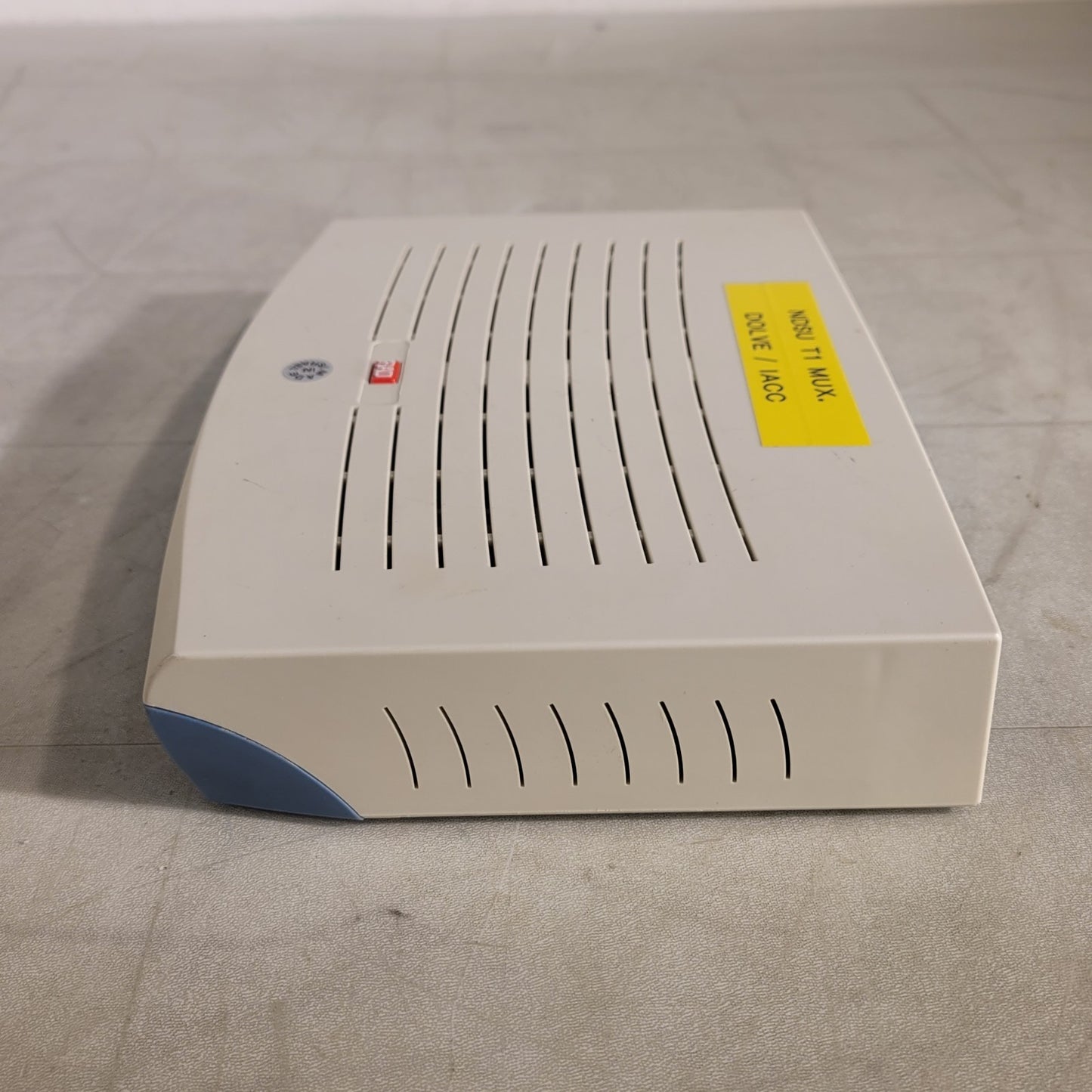 RAD OP-4T1L Optimux Multiplexer Combines 4 T1 Fiber Optics Over A Single Network