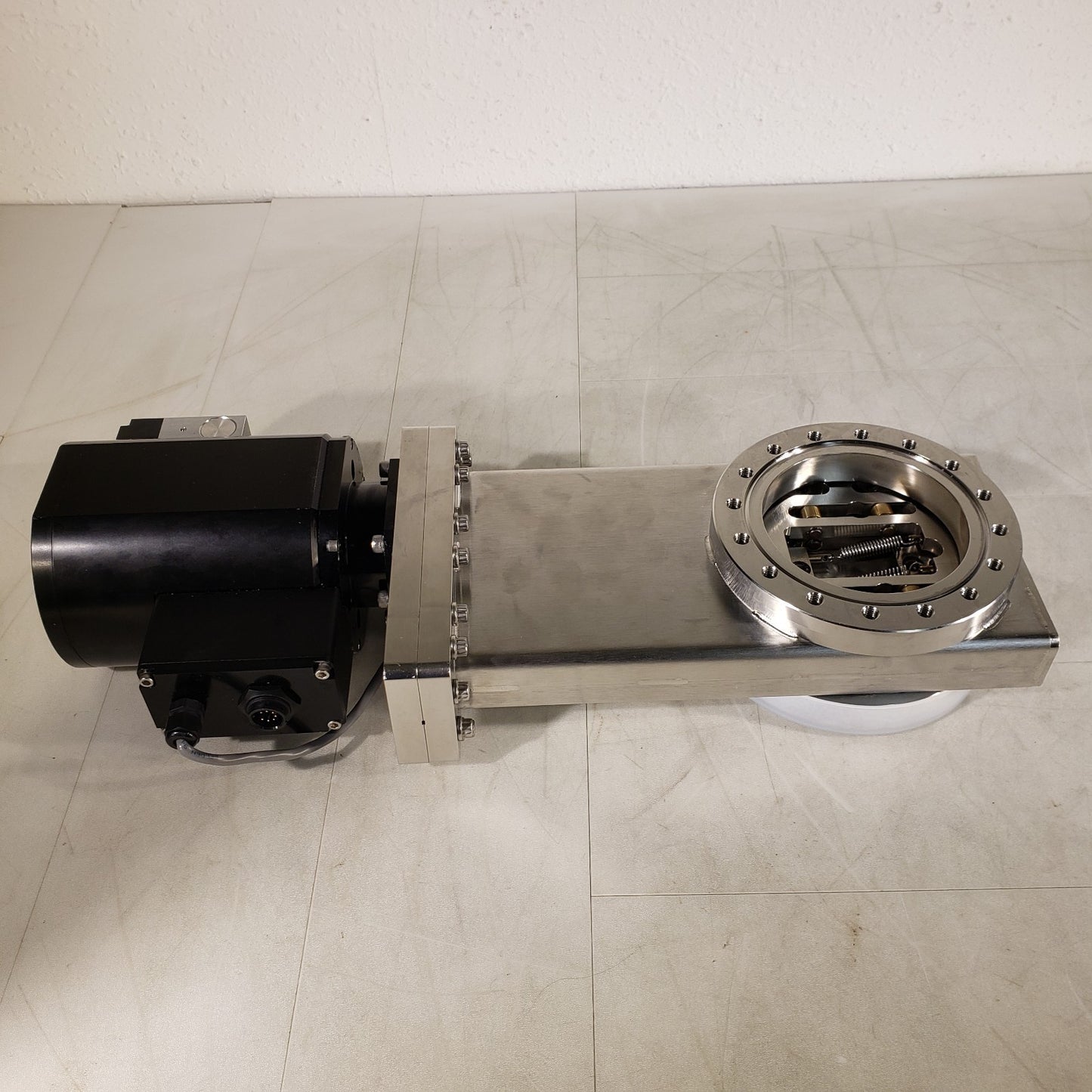 MDC 6" CF Conflat DN100CF Pneumatic Gate Valve SS 303016-101 E-GV-4000M-P CF100