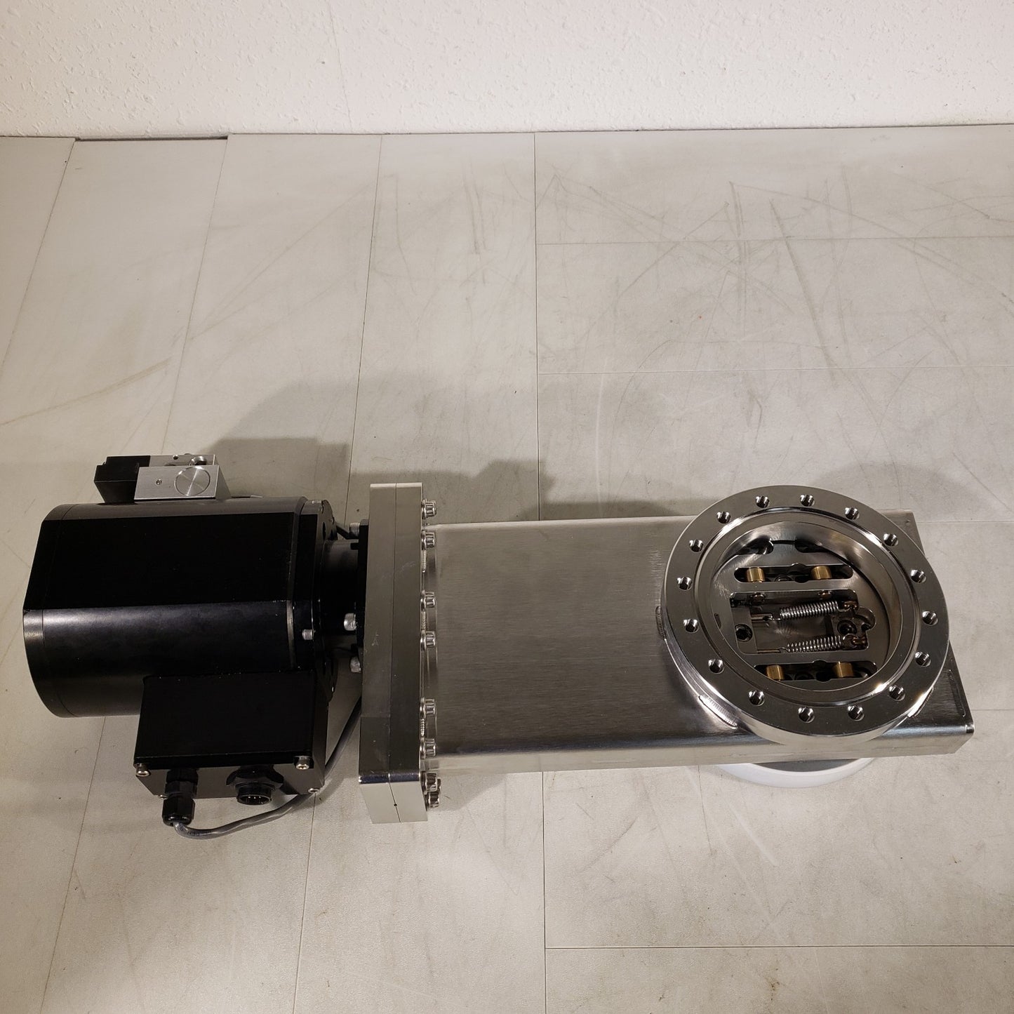 MDC 6" CF Conflat DN100CF Pneumatic Gate Valve SS 303016-101 E-GV-4000M-P CF100