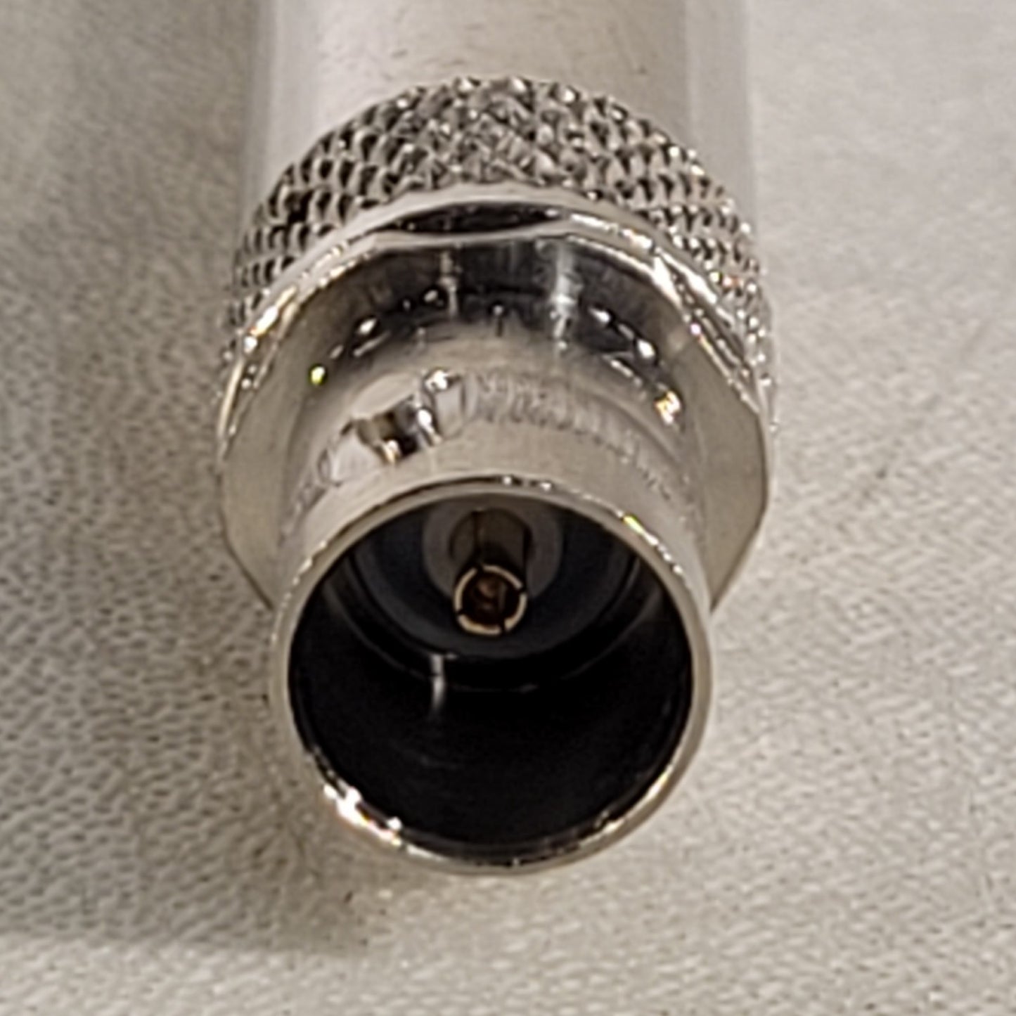 Trompeter TEI 14949 AD1W Weco BNC Female High Voltage Connector Radio RF Adapter