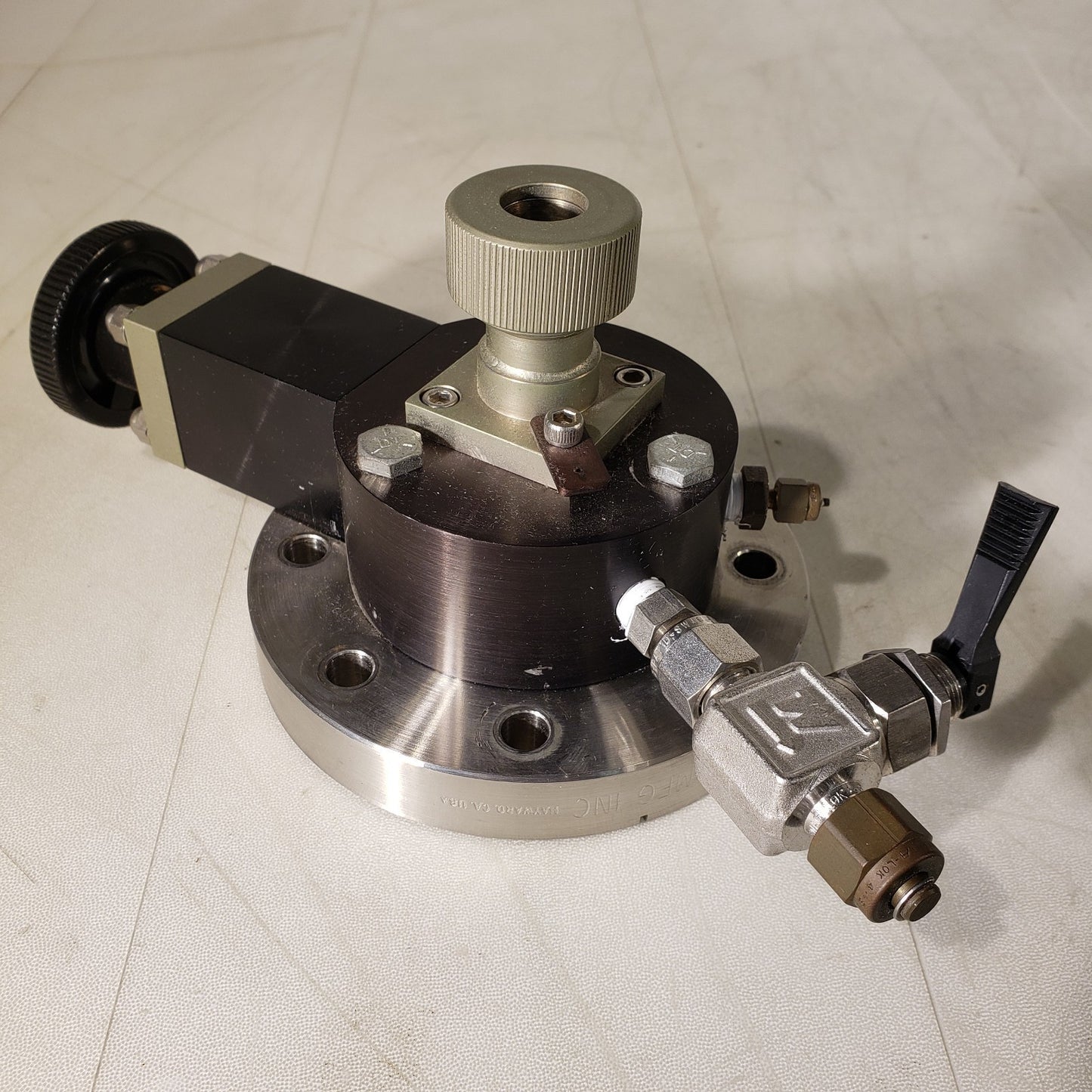 MDC Conflat DN63CF Flange w Shutter Valve 1/2" Ultra Torr UHV Ultra High Vacuum