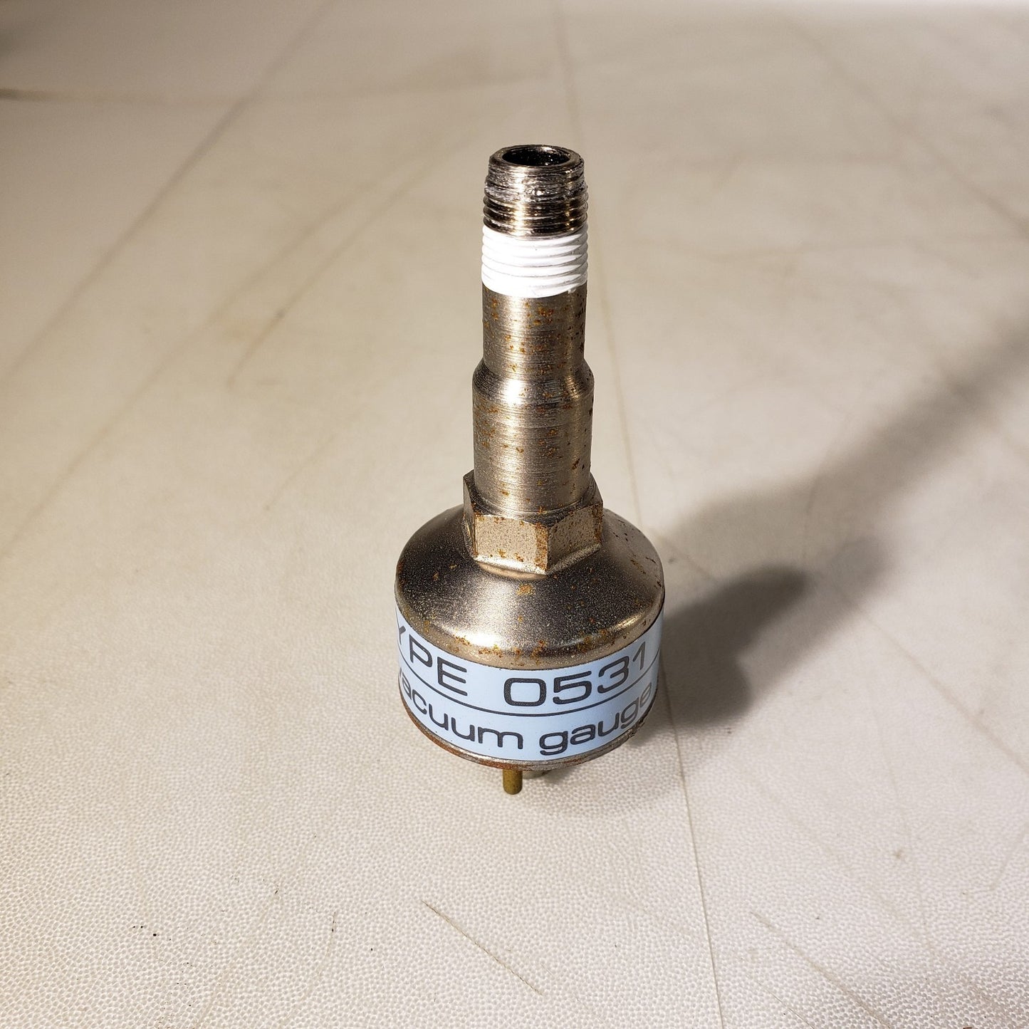 Varian Type 0531 TC Thermocouple Vacuum Gauge 1/4" NPT Vacuum 4-Pin Connector
