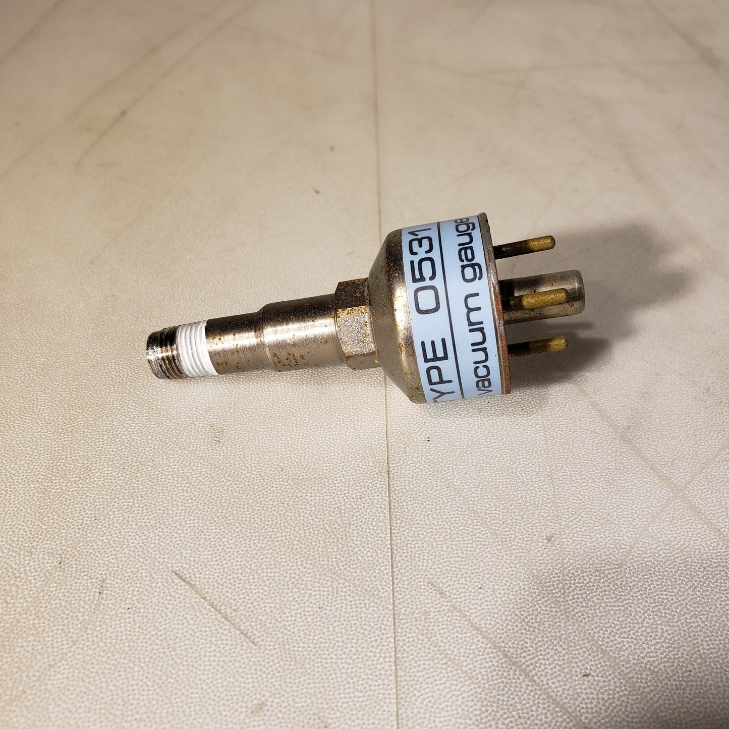 Varian Type 0531 TC Thermocouple Vacuum Gauge 1/4" NPT Vacuum 4-Pin Connector