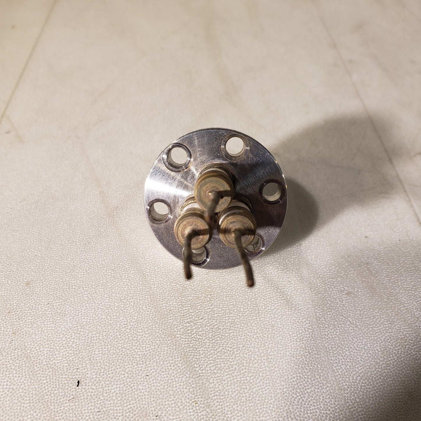 MDC 1.33" CF DN16CF Adapter 3-Pin Feedthrough UHV Ultra High Vacuum