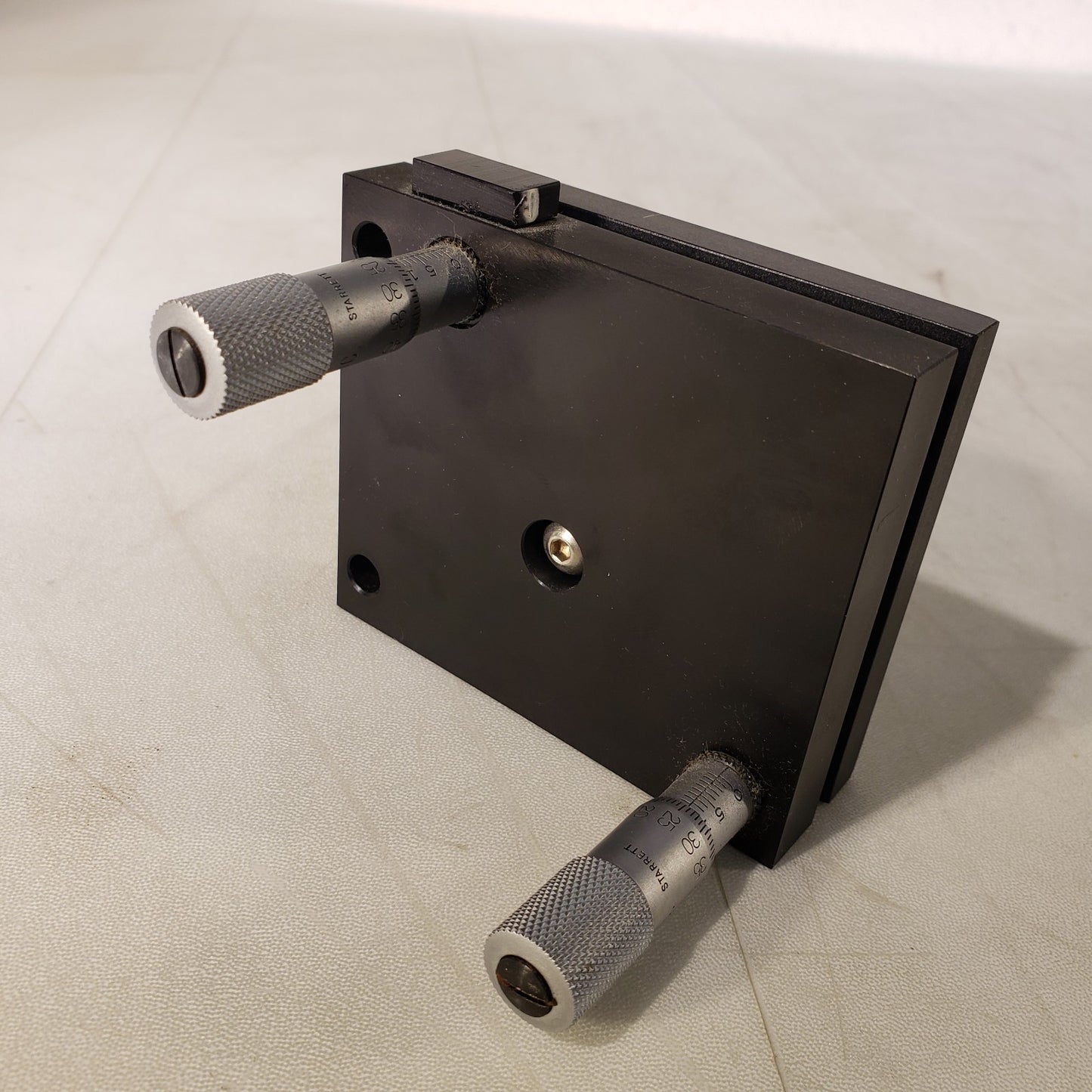 Newport 2-Axis Tilt Stage W/ 2 Daedal Starrett Micrometers 1/2" Hole Spacing