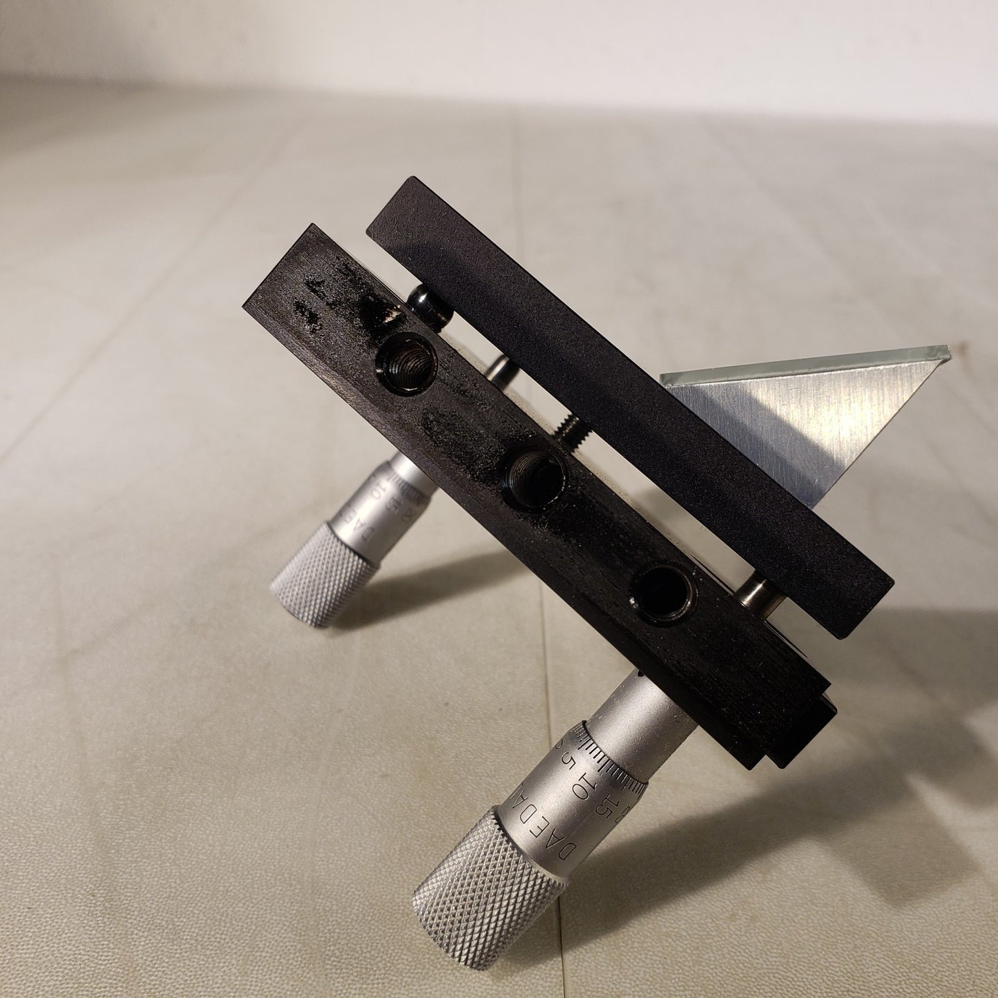 Newport 2-Axis Tilt Stage W/ 2 Daedal Starrett Micrometers 1/2" Hole Spacing
