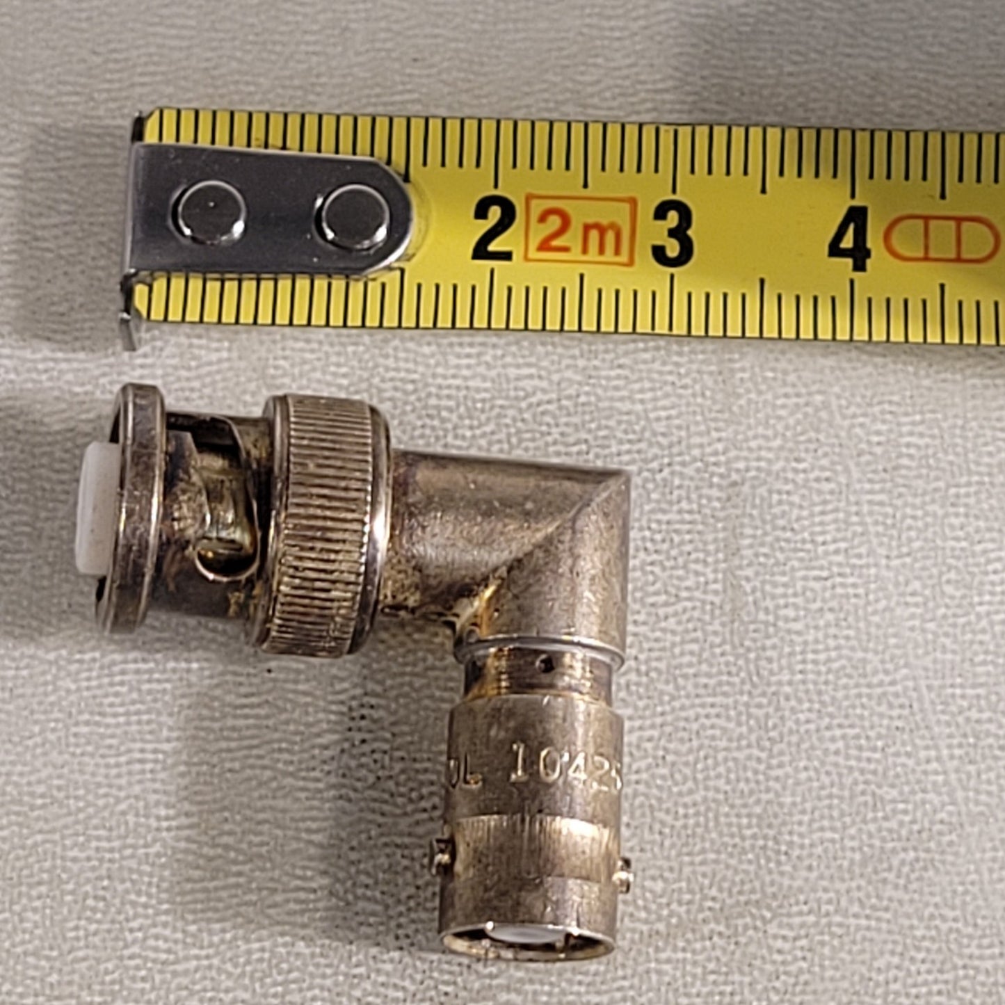 Amphenol 10425 MHV Male High Voltage Connector Radio RF Adapter 90° Angle Elbow