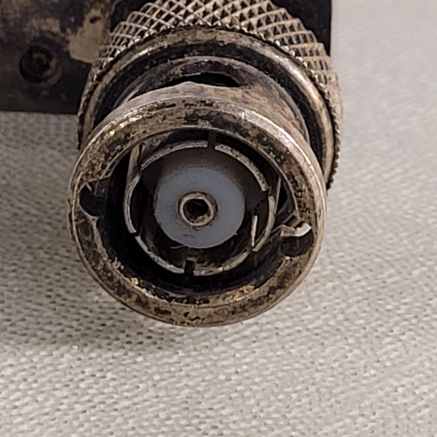 LC-93-06 EA 5212 Reverse Polarity BNC High Voltage Connector Radio RF Adaptor