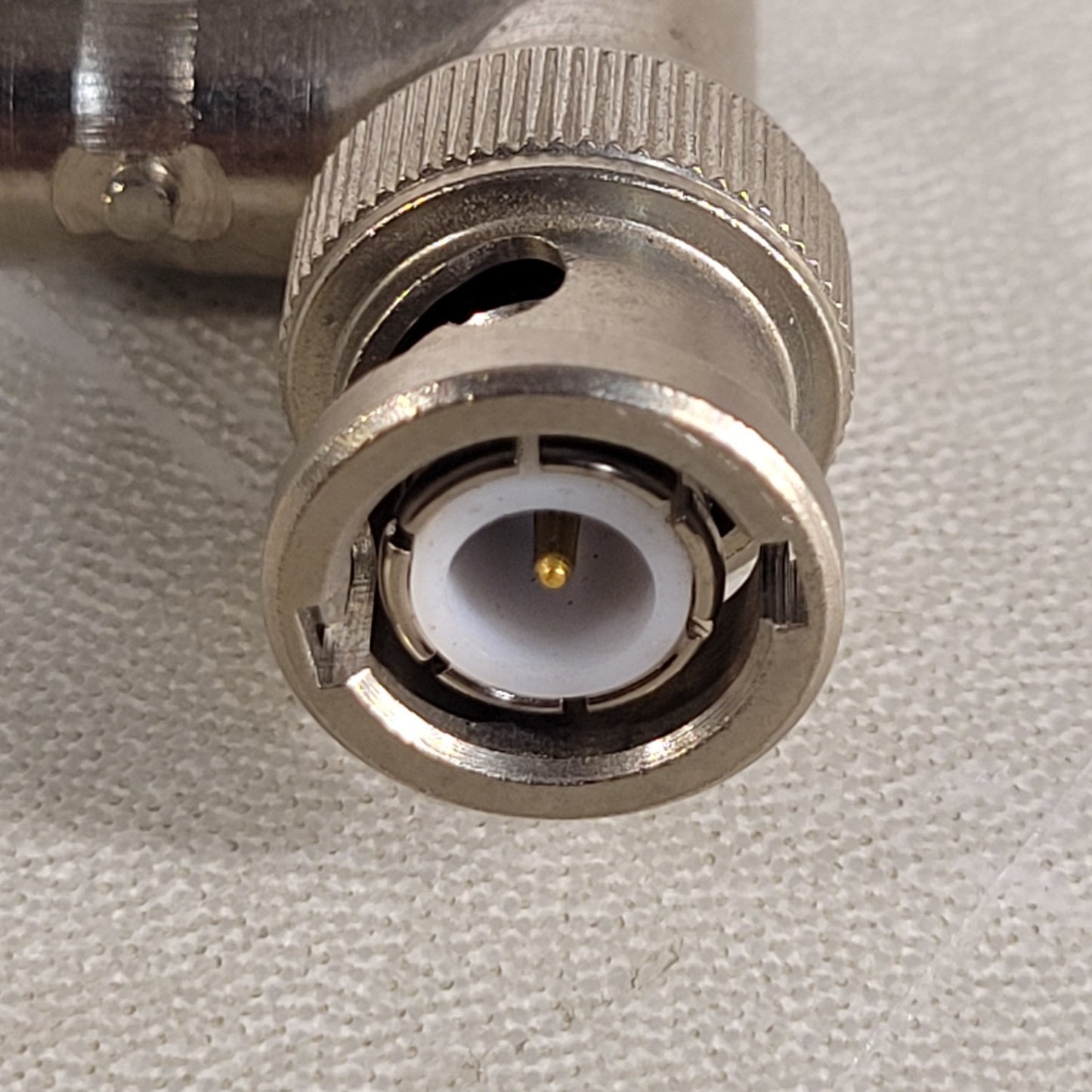 1250-0076 BNC Male Female Voltage Connector Radio RF Adaptor Elbow 90°