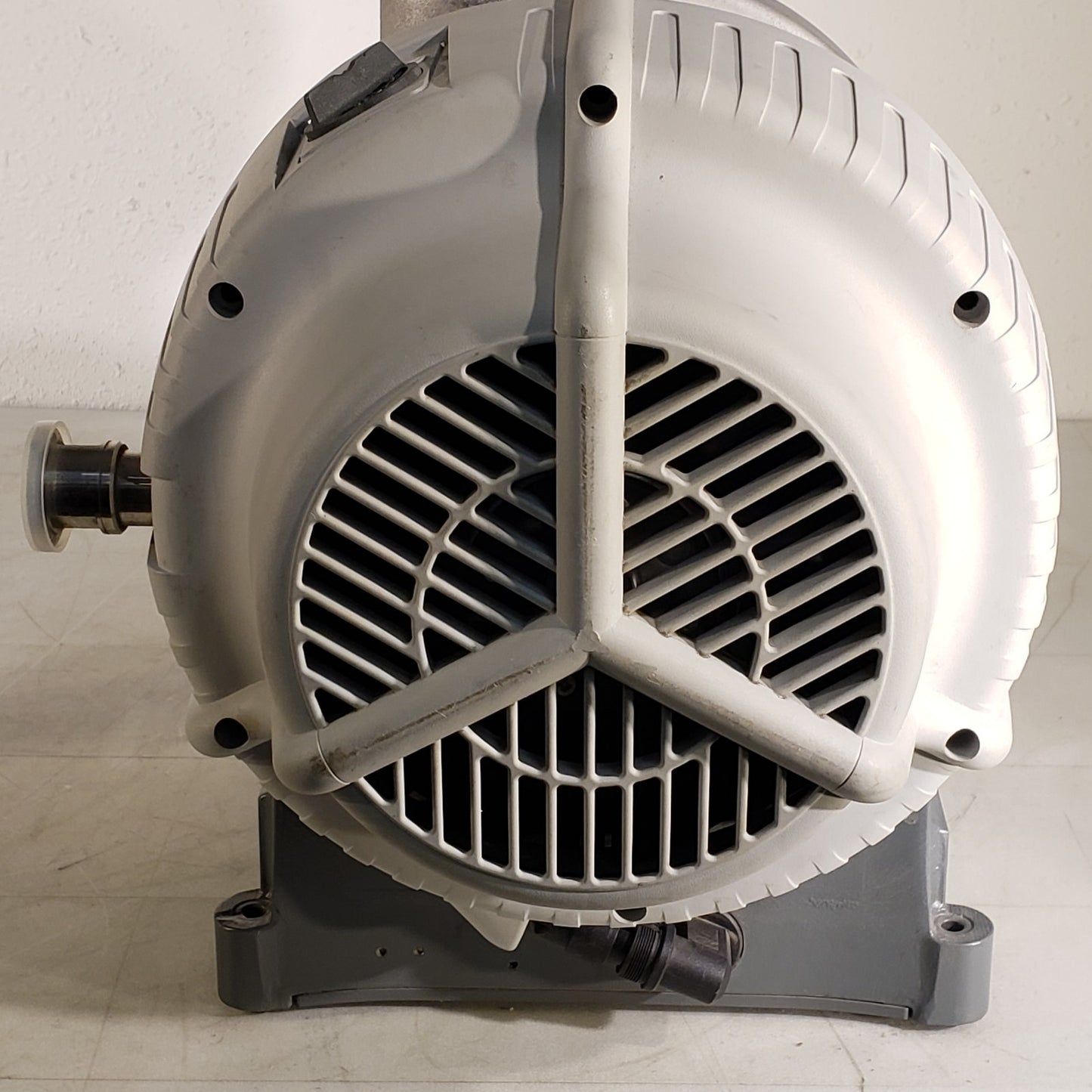 READ- BOC Edwards XDS35i A73001983 Dry Scroll 100/230VAC High Vacuum Pump